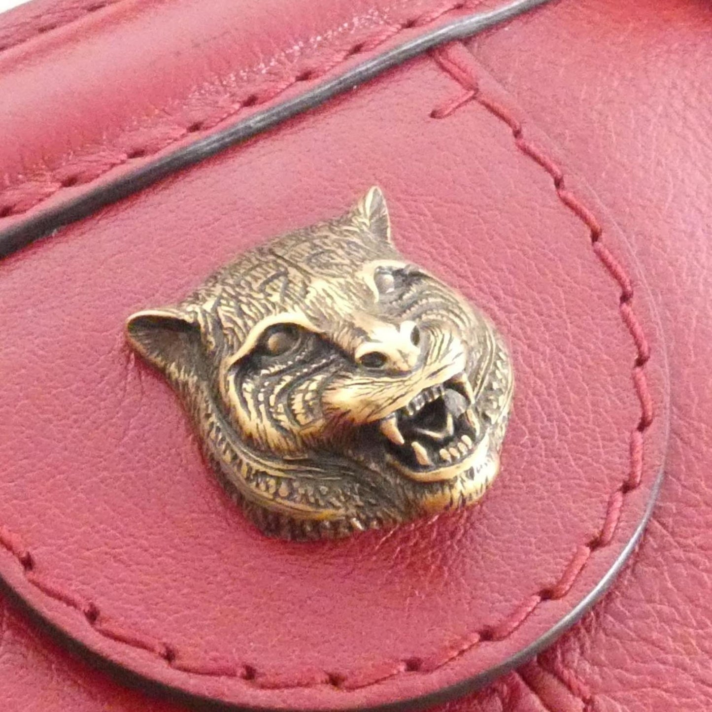 Gucci Red Color Leather Handbag ( )