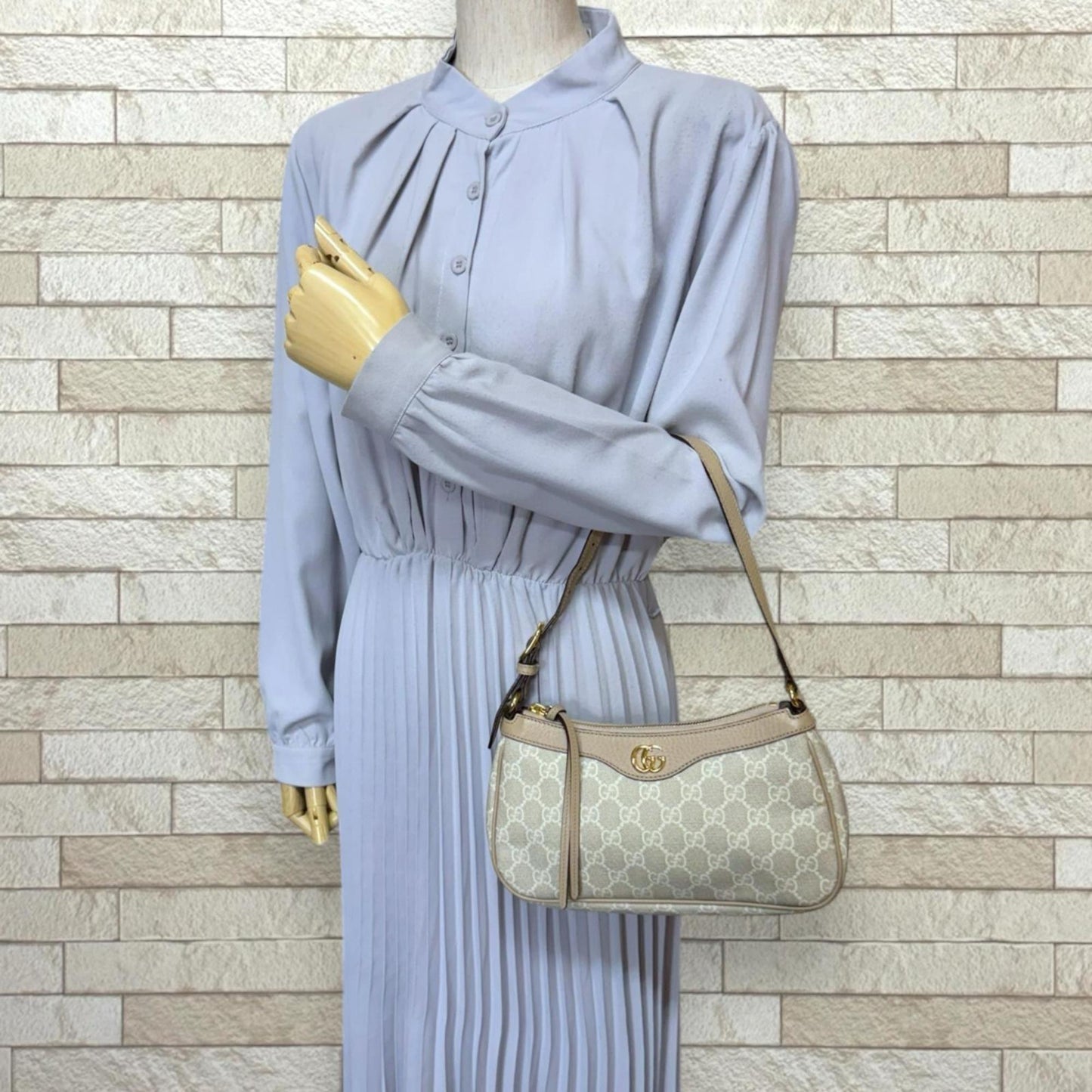 Gucci Beige Gg Supreme Handbag Shoulder Bag ( )