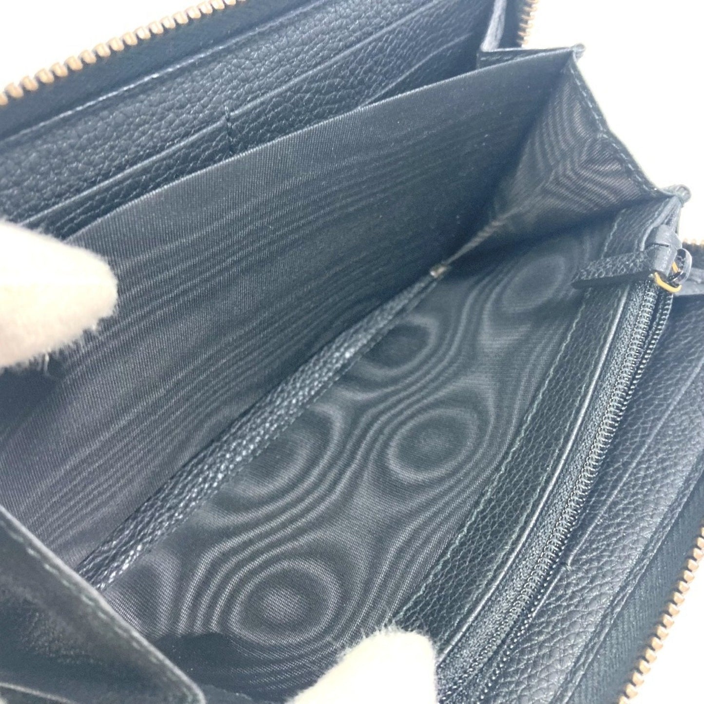 Gucci Black Leather Long Wallet (Bi-Fold) ( )