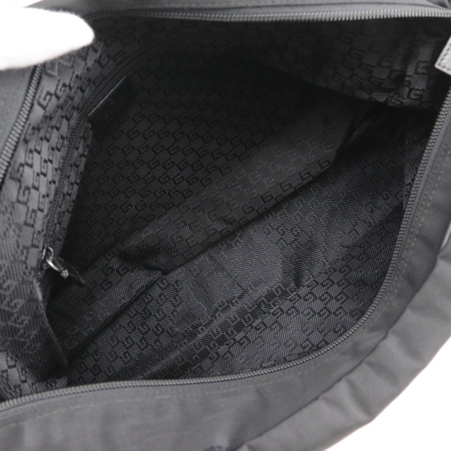 Gucci Black Nylon Canvas Shoulder Bag Sling Bag ( )