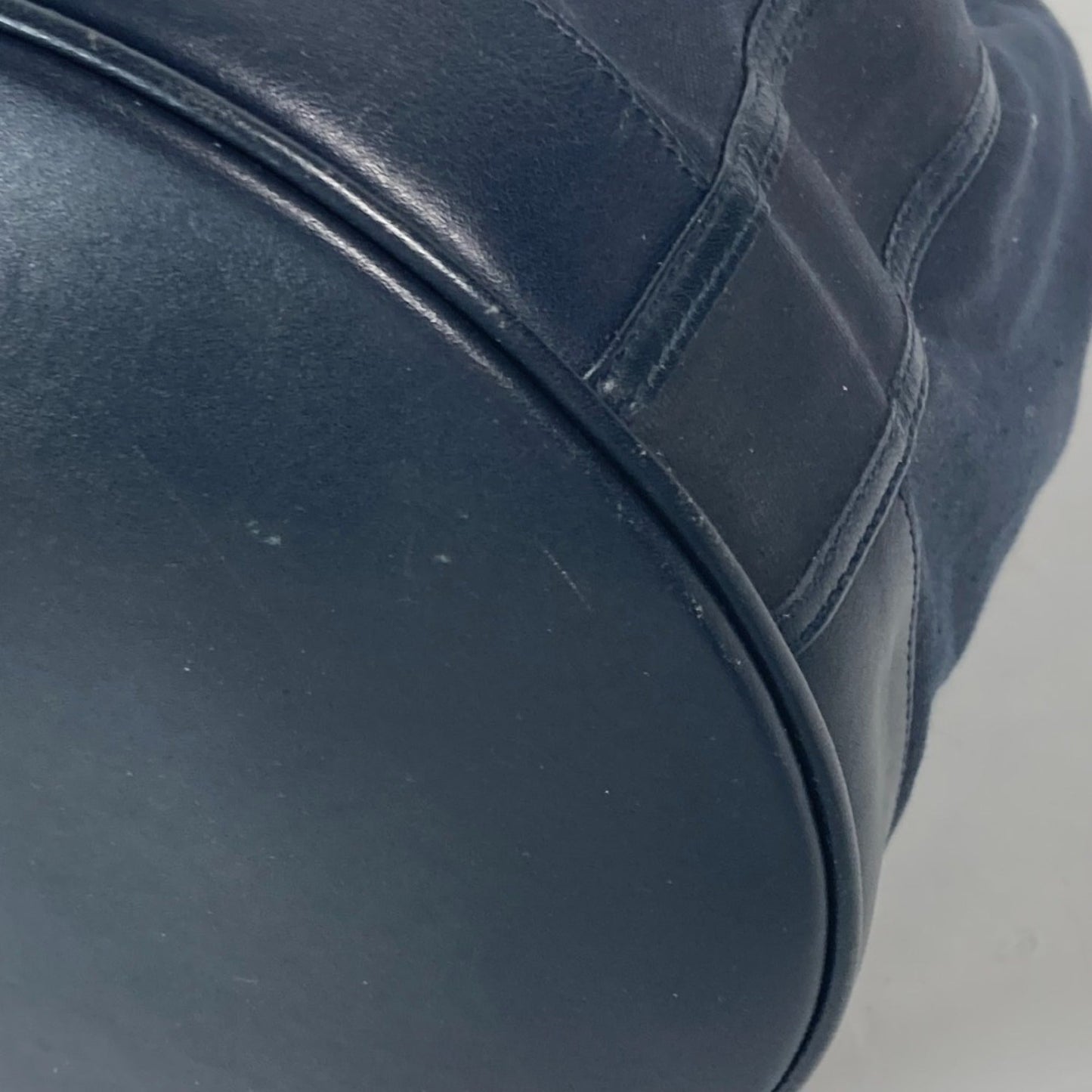 Gucci Navy Coated Canvas Leather Shoulder Bag ( )