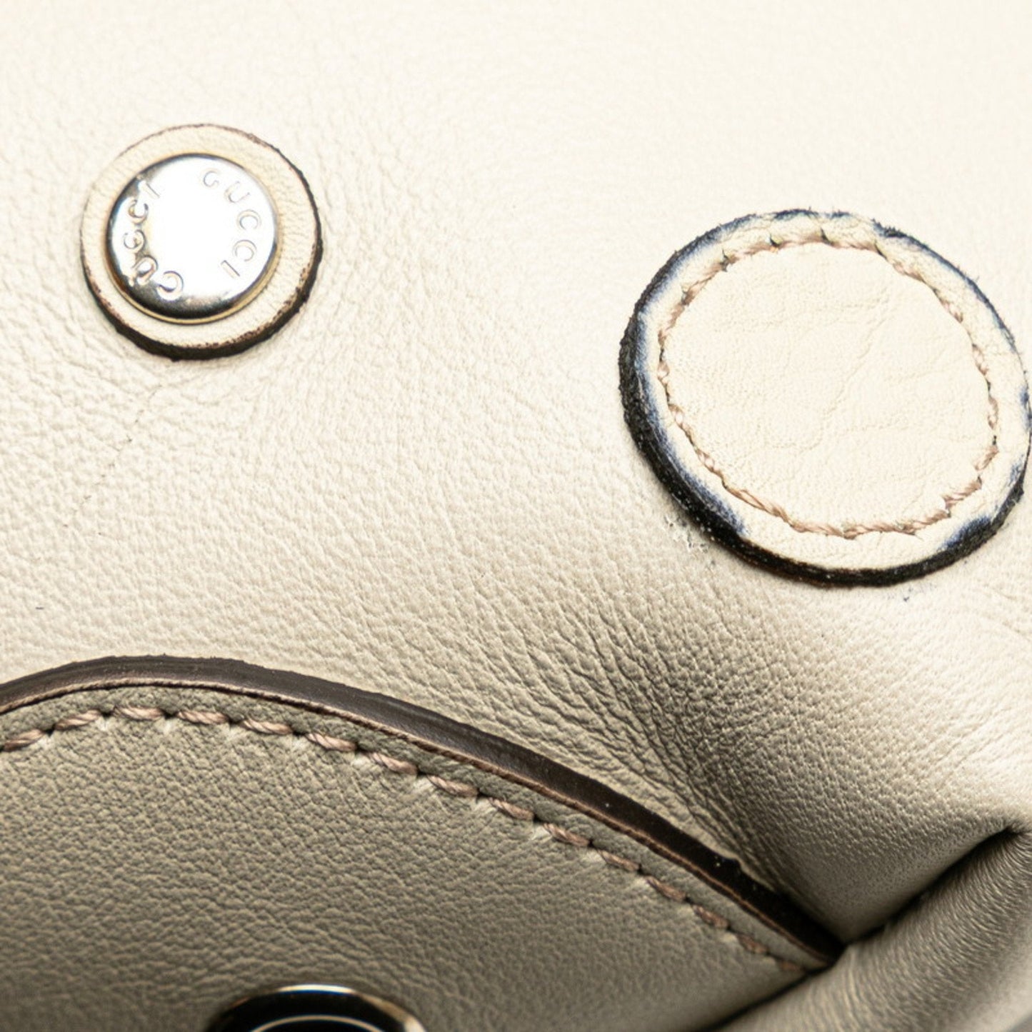 Gucci Beige Pvc Leather Handbag ( )
