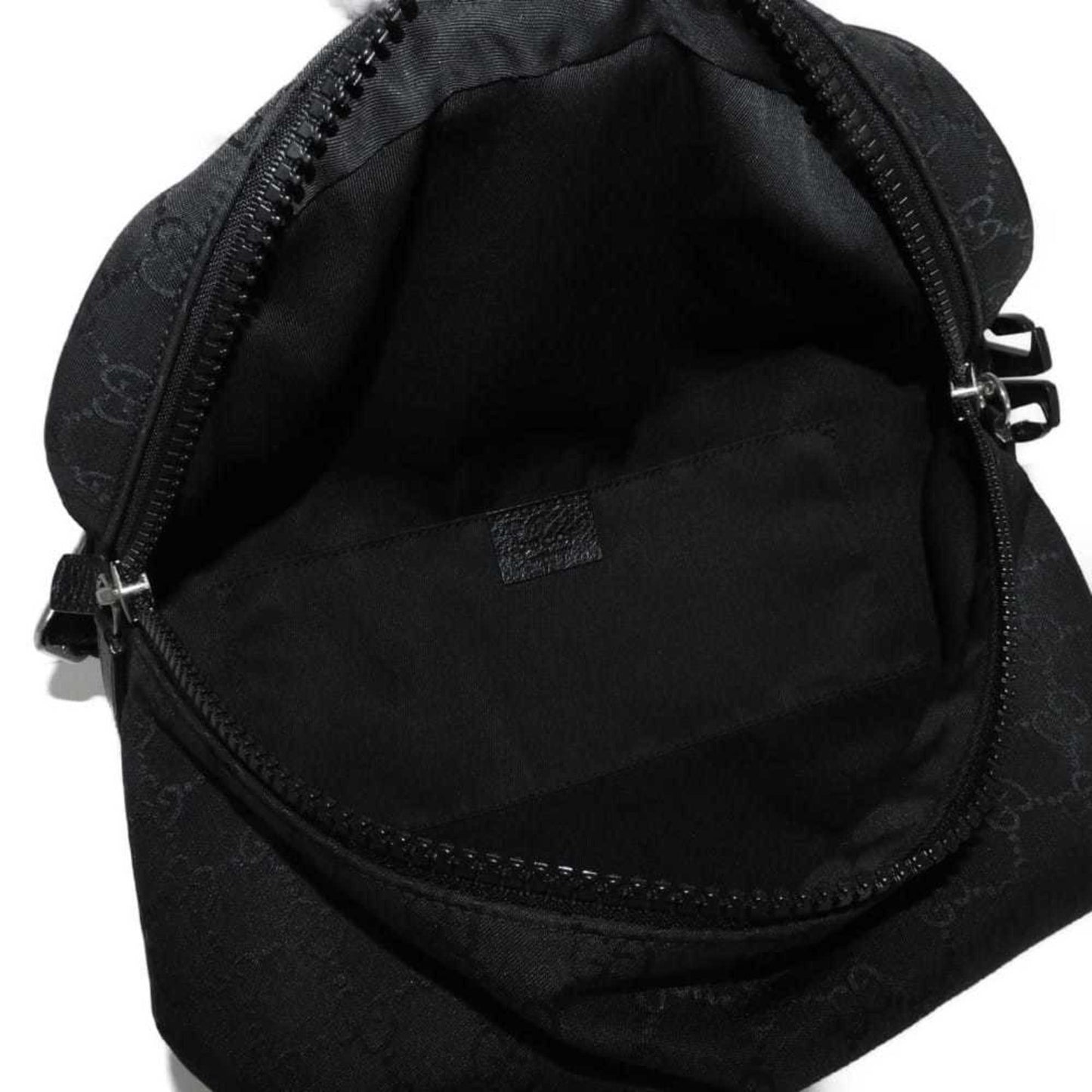 Gucci Black Nylon Canvas Leather Shoulder Bag Sling Bag ( )