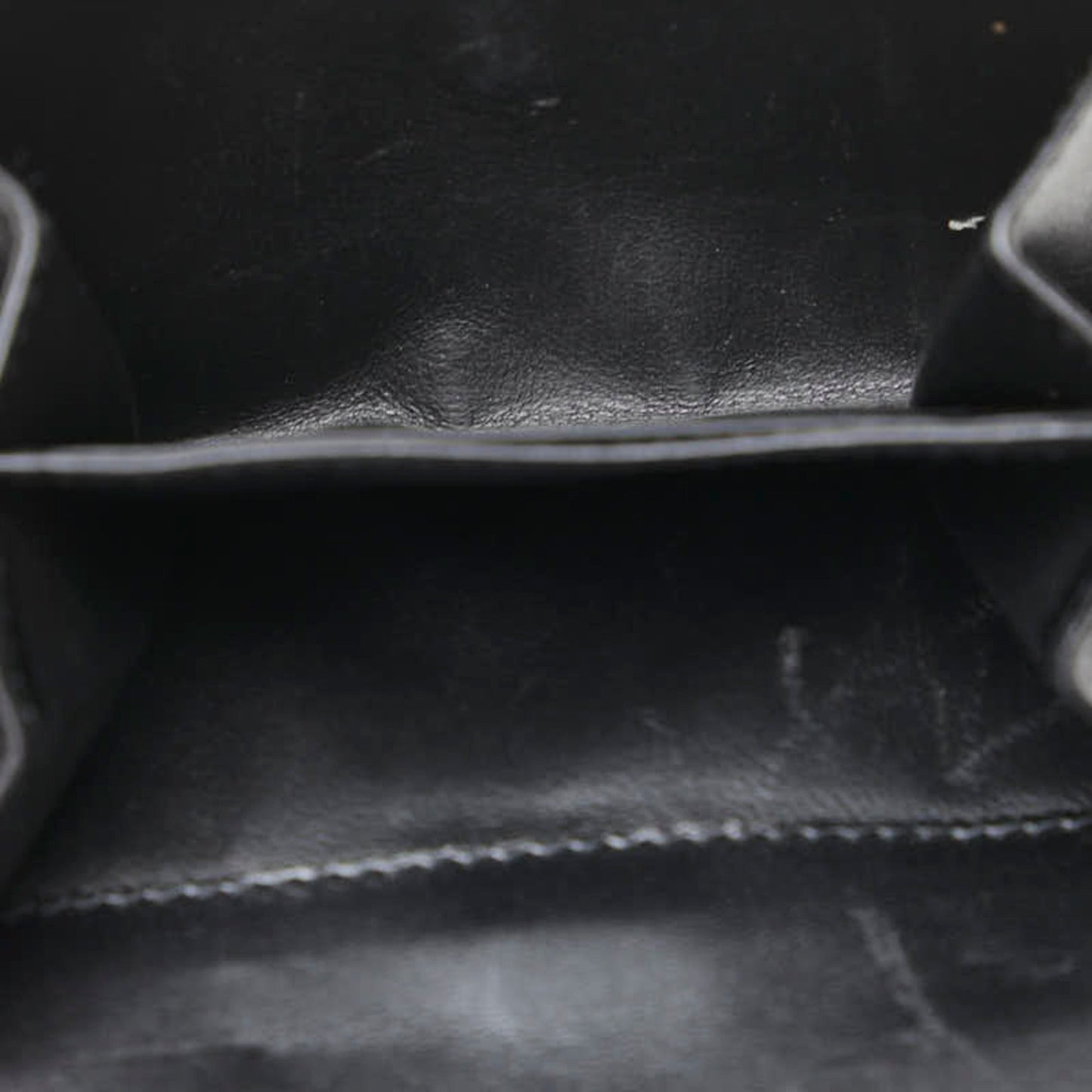 Gucci Gold Black Leather Suede Wallet (Tri-Fold) ( )