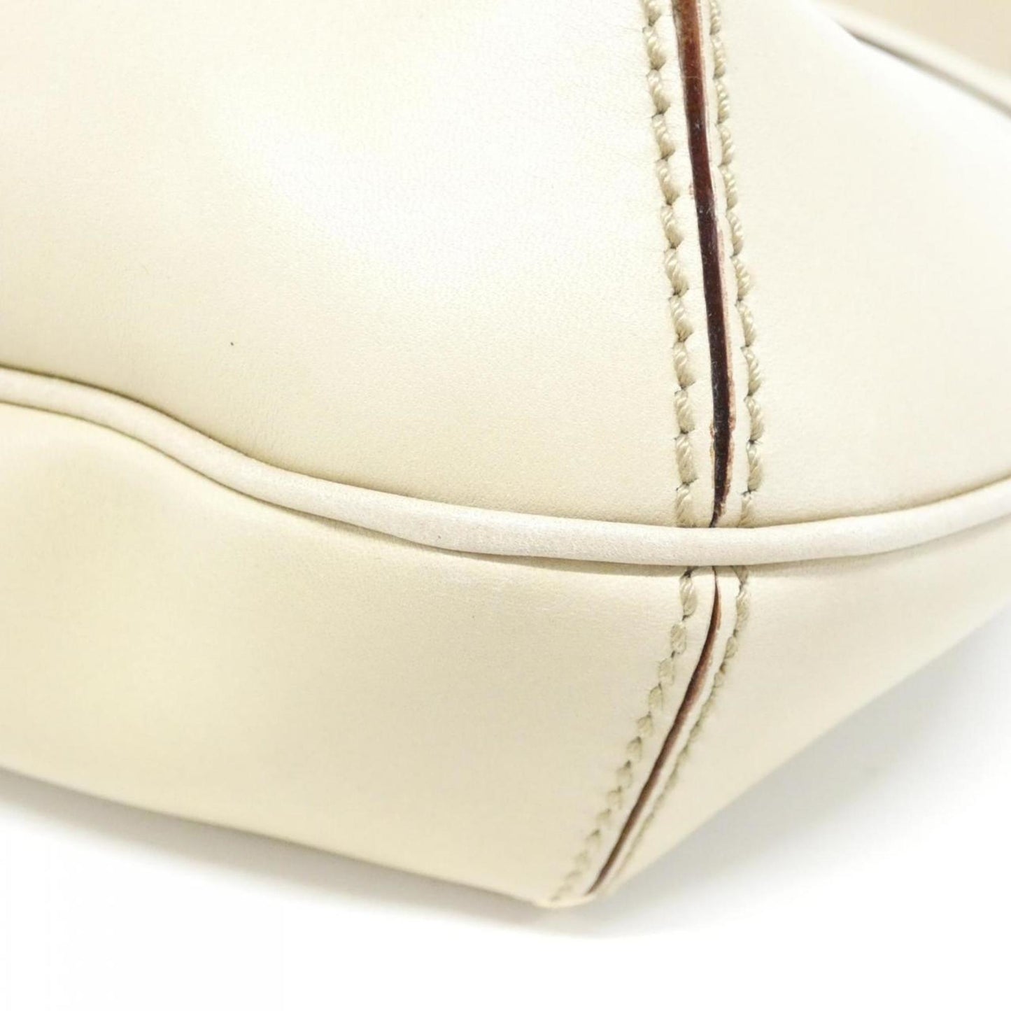 Gucci Ivory Leather Shoulder Bag ( )