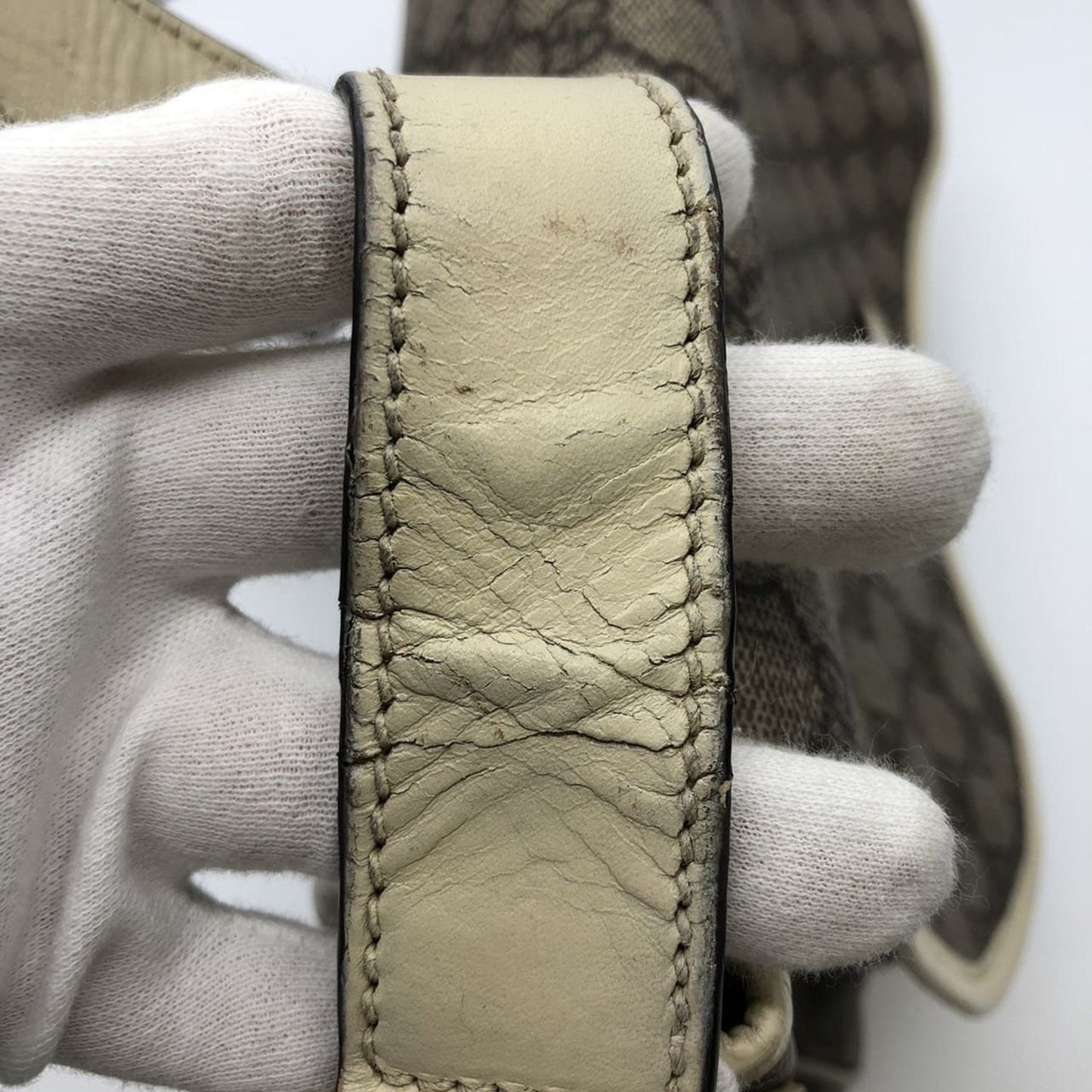 Gucci Beige Brown Gg Supreme Shoulder Bag ( )