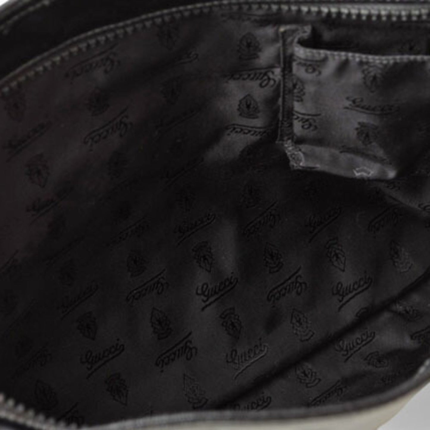 Gucci Black Coated Canvas Shoulder Bag ( )