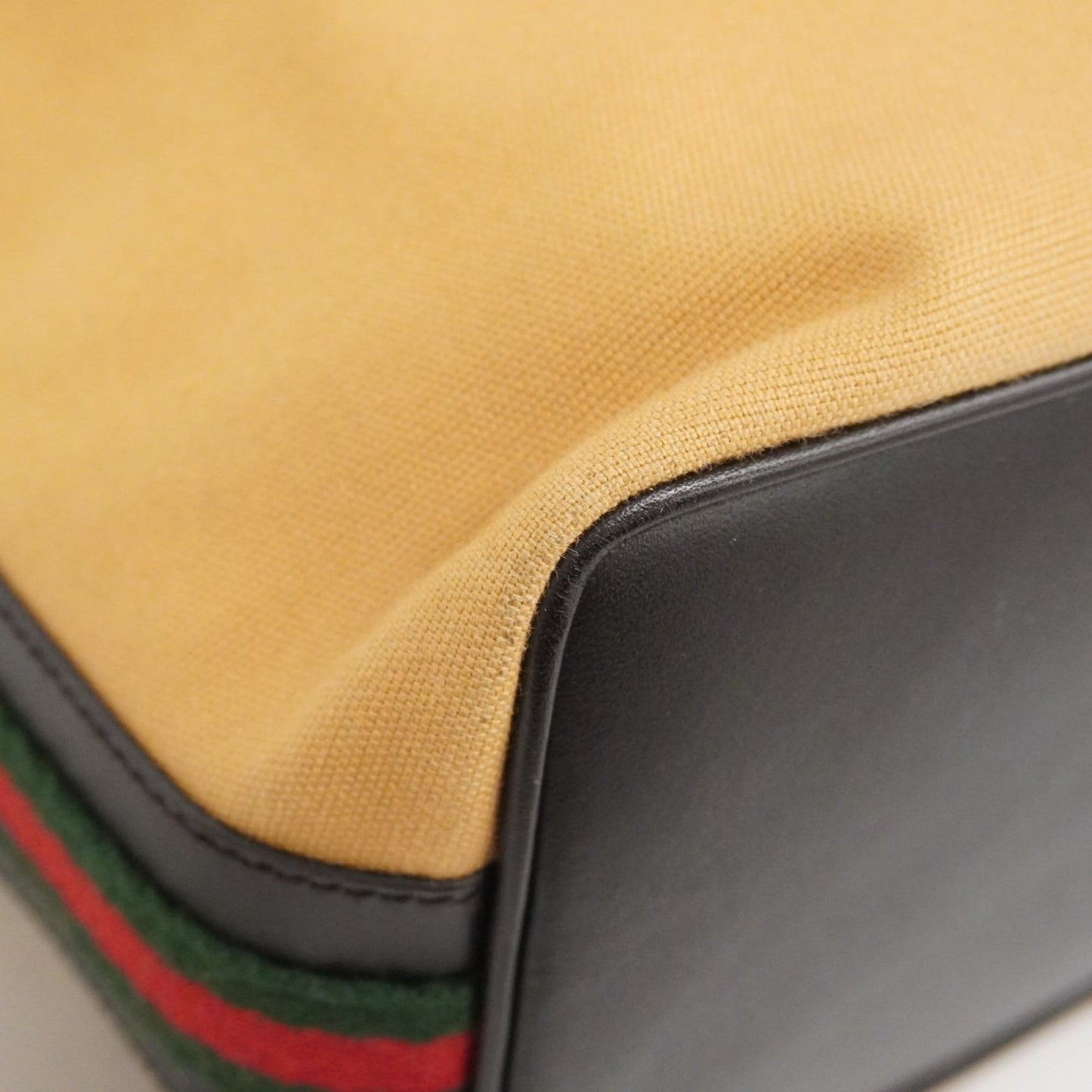 Gucci Beige Canvas Shoulder Bag ( )