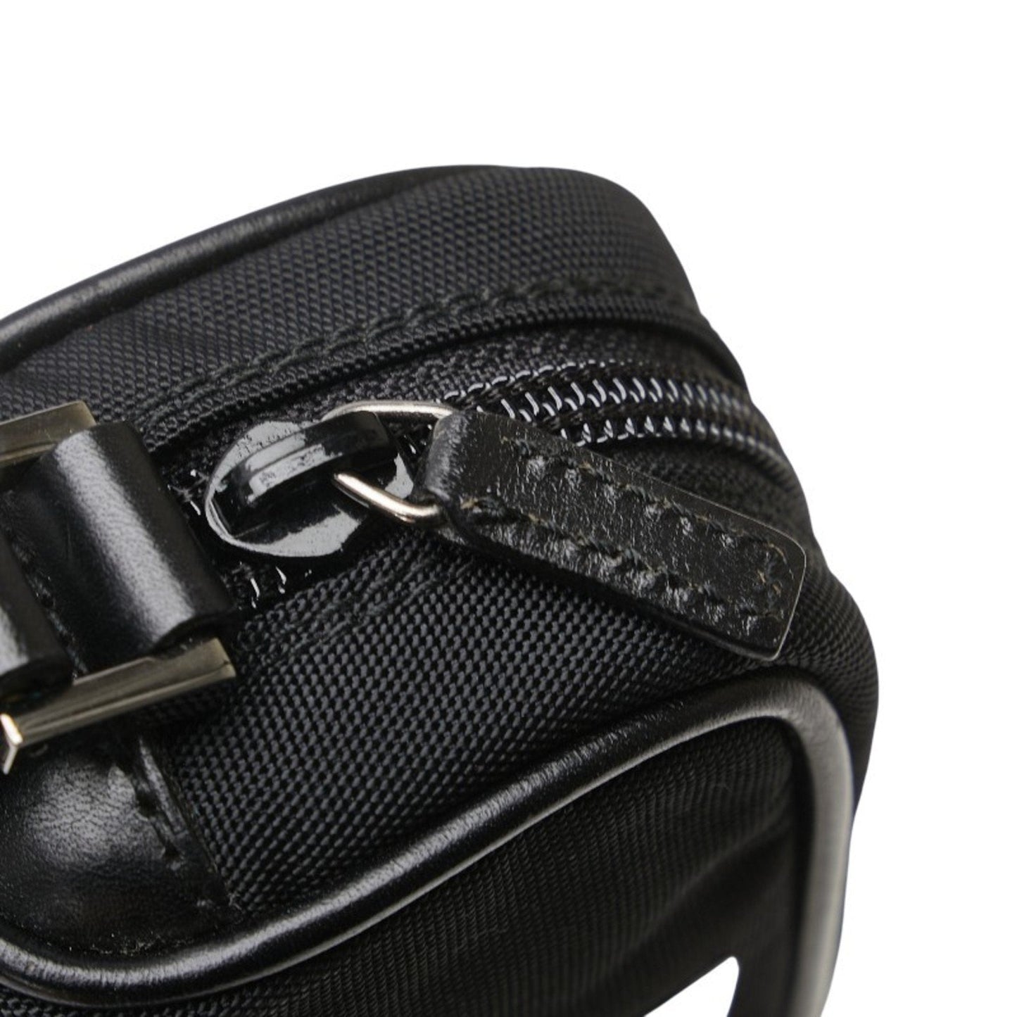 Gucci Black Nylon Leather Pouch ( )