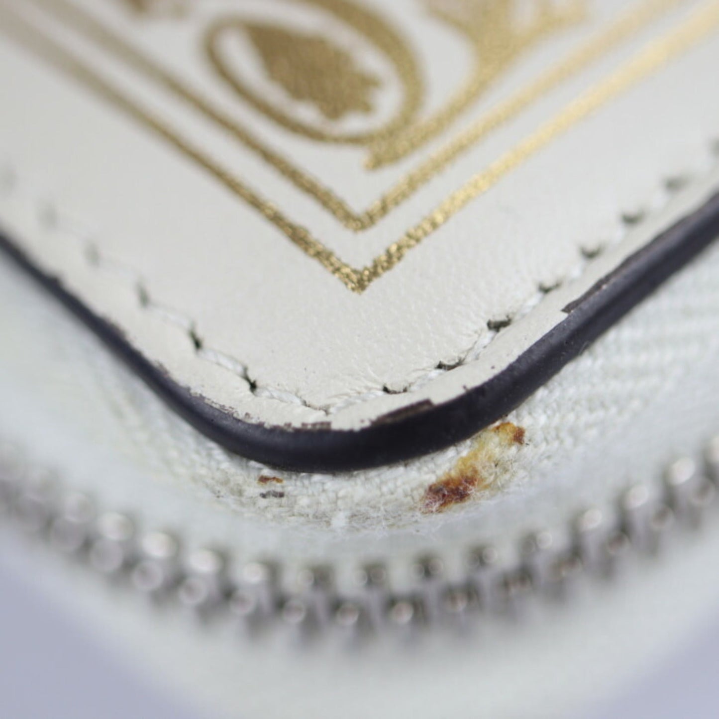 Gucci Gold Ivory Leather Long Wallet (Bi-Fold) ( )
