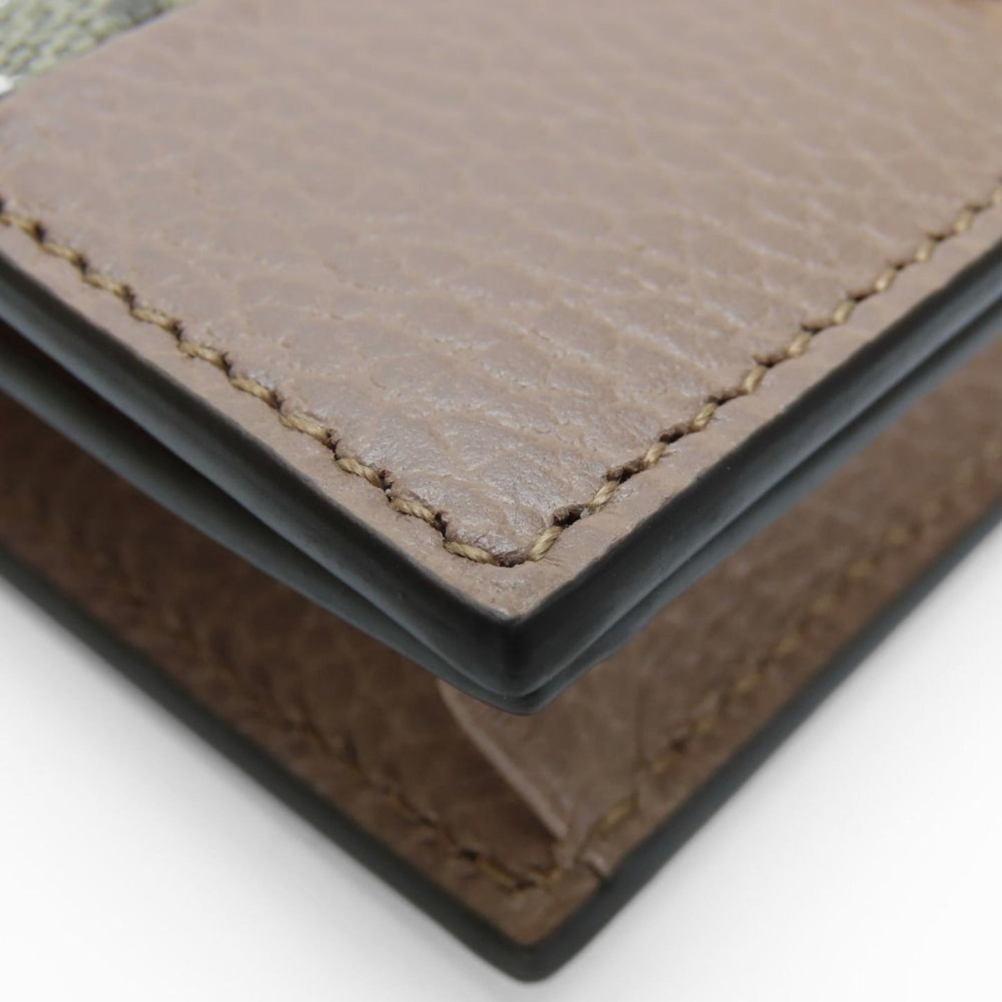 Gucci Beige Dusty Pink Gg Supreme Leather Wallet (Bi-Fold) ( )