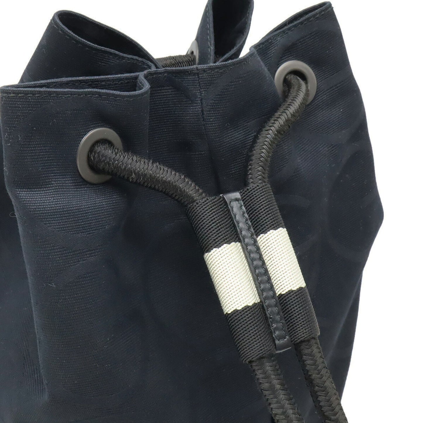 Gucci Black Canvas Shoulder Bag ( )
