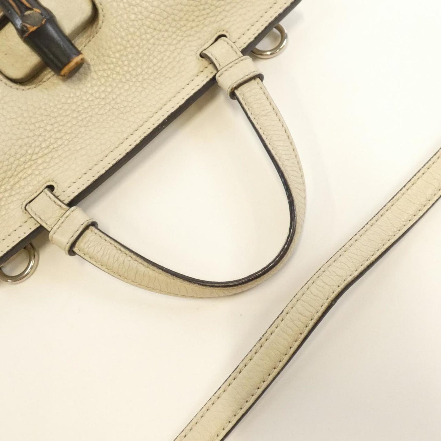 Gucci Off-White Leather Handbag ( )