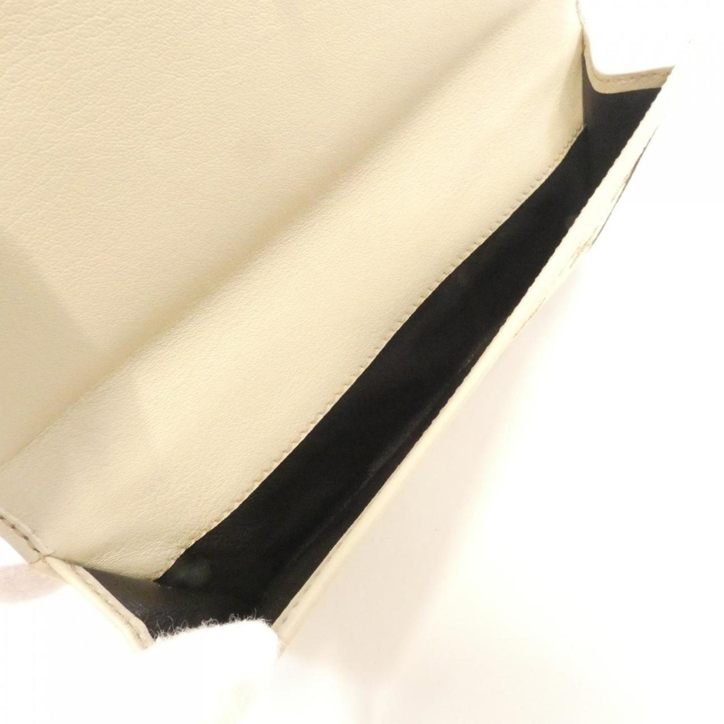 Gucci Beige White Gg Canvas Leather Long Wallet (Bi-Fold) ( )
