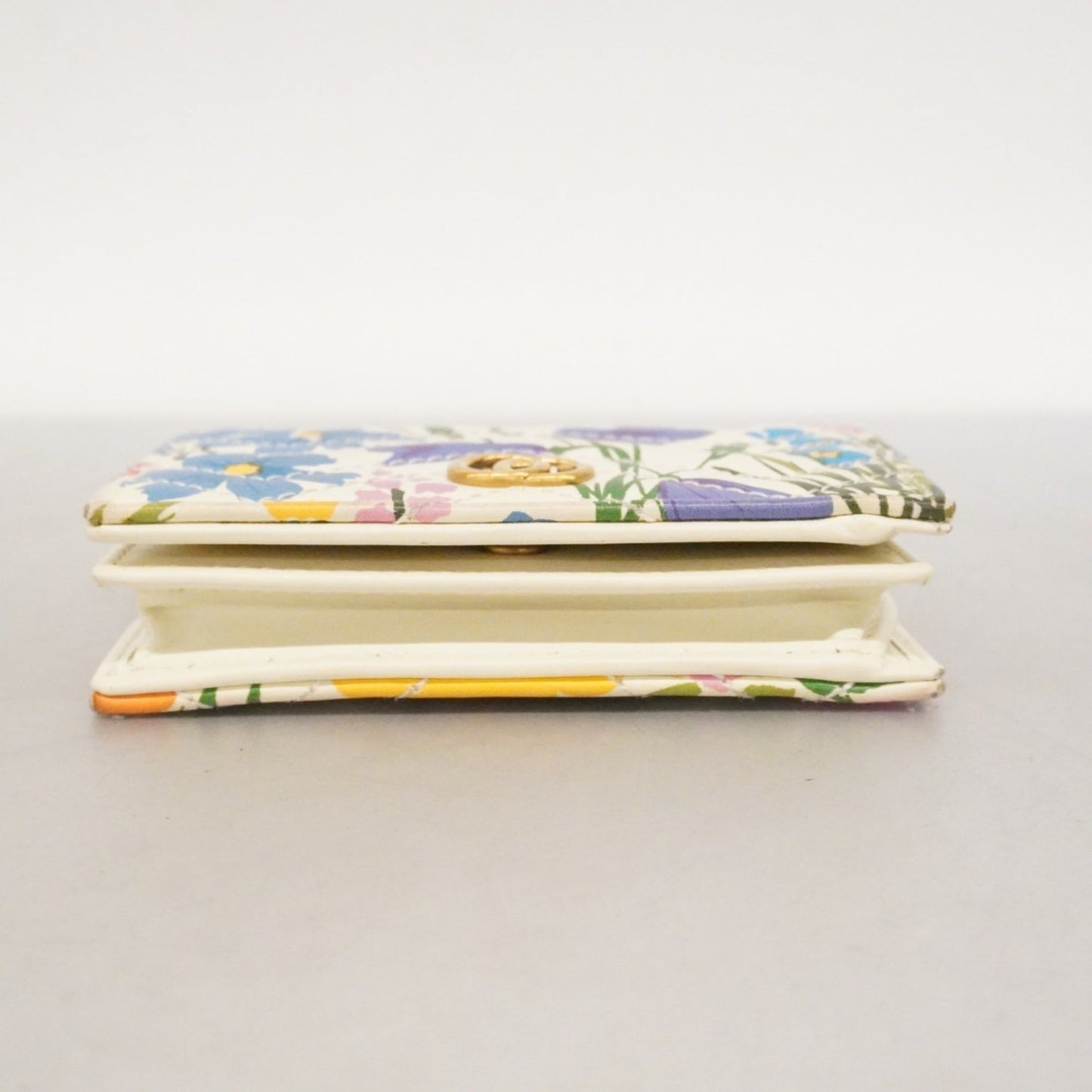 Gucci Multi-Color White Leather Wallet (Bi-Fold) ( )