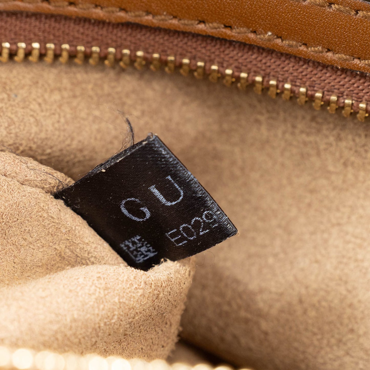 Gucci Beige Gg Supreme Leather Shoulder Bag ( )