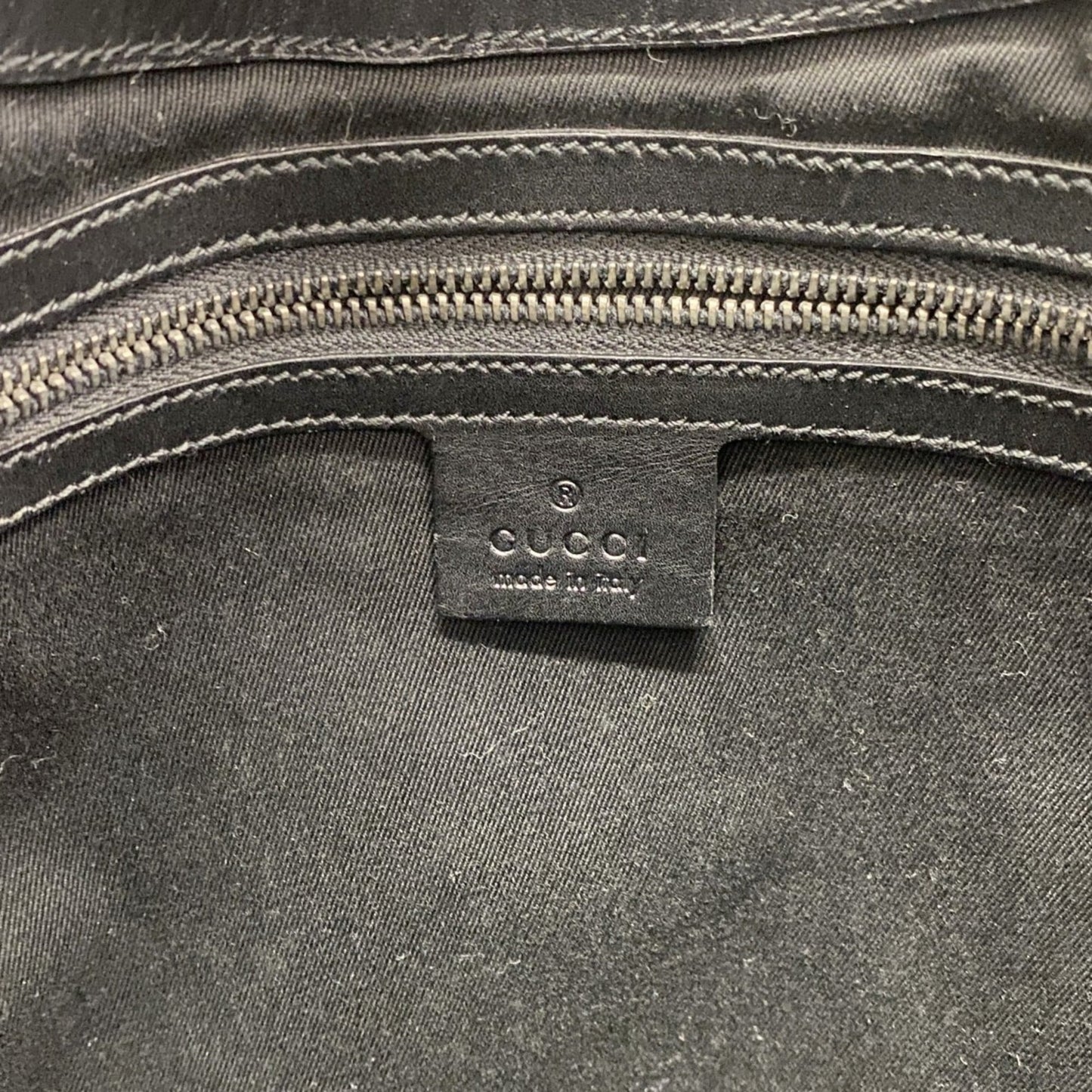 Gucci Black Gg Canvas Shoulder Bag ( )