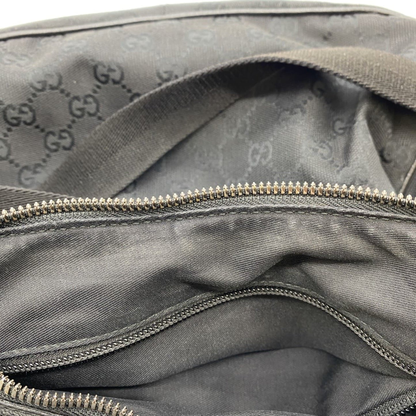 Gucci Gg Canvas Black Gg Canvas Shoulder Bag ( )