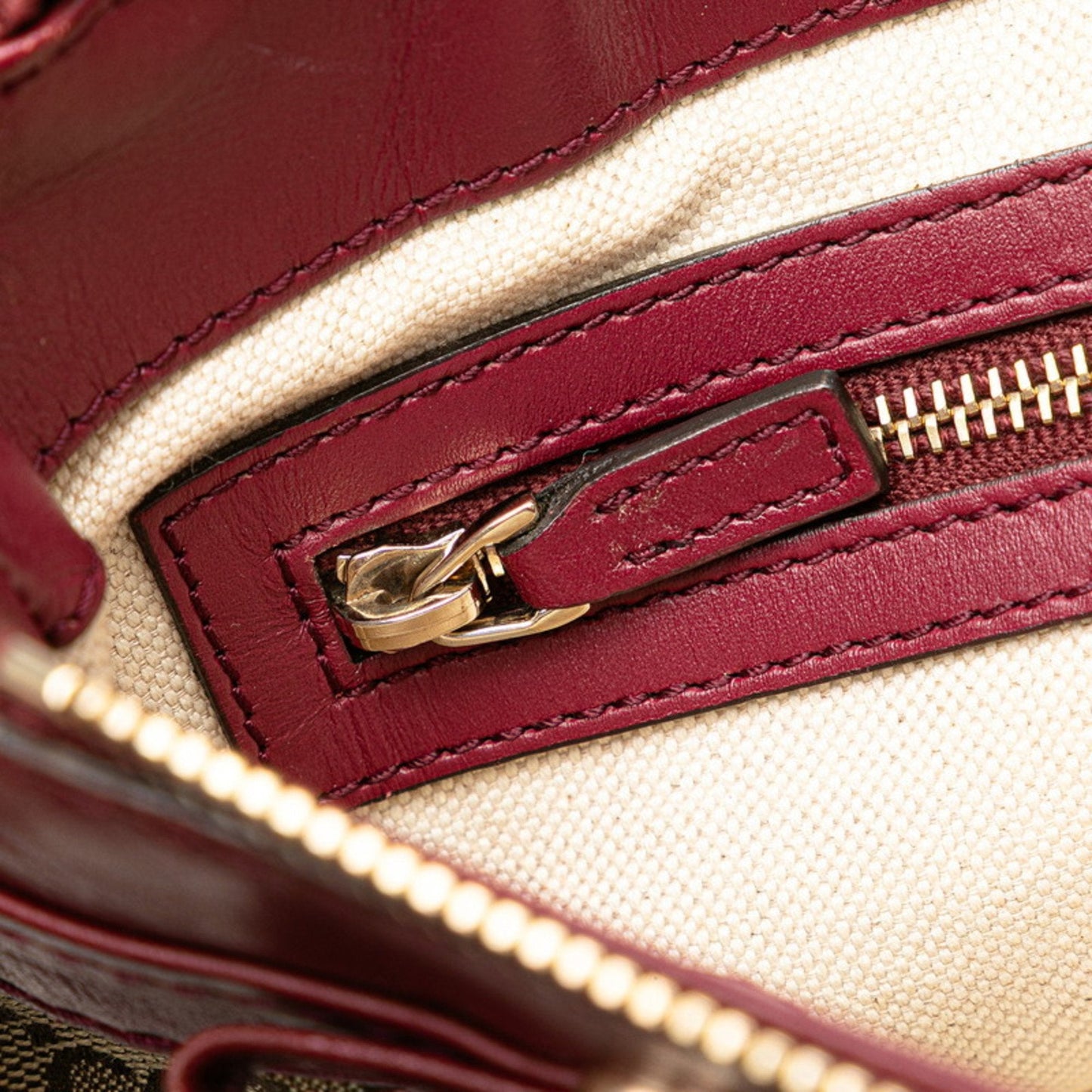 Gucci Beige Wine Canvas Leather Shoulder Bag ( )