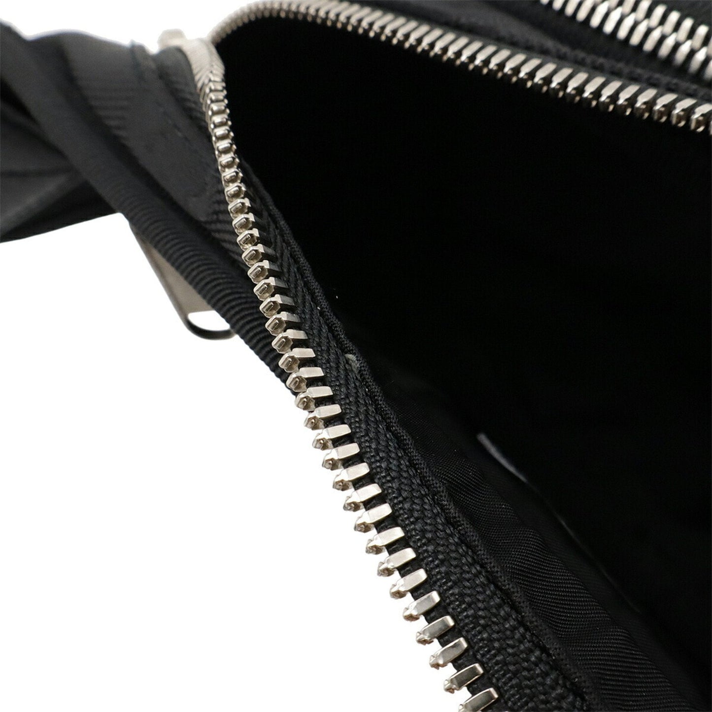 Gucci Black Nylon Canvas Leather Fanny Pack Sling Bag ( )