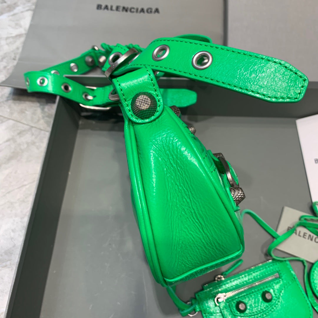 Top Quality Le Cagole XS Shoulder Bag In Green, For Women,  Bags 10.2in/26cm 6713091VG9Y3809