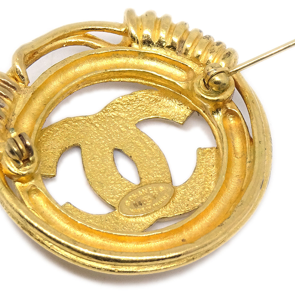 CHANEL 1994 Spring Border Brooch Gold Small 13239