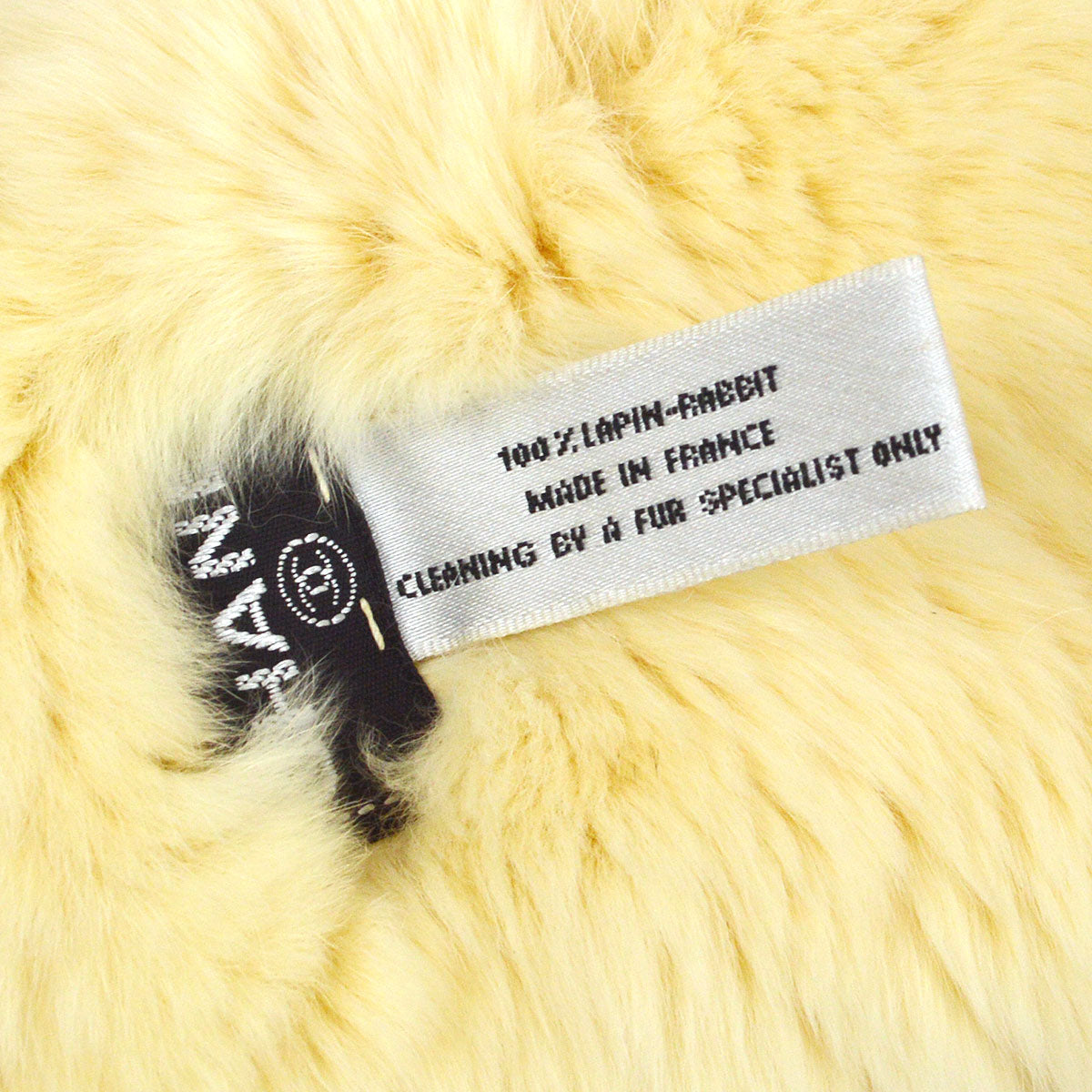 CHANEL 2001 Lapin Bracelet 14418