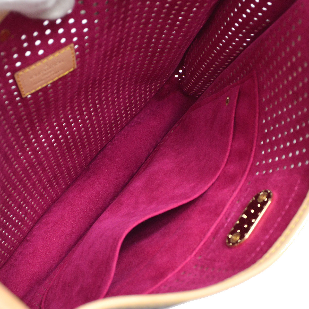 LOUIS VUITTON 2006 M TTE M95172