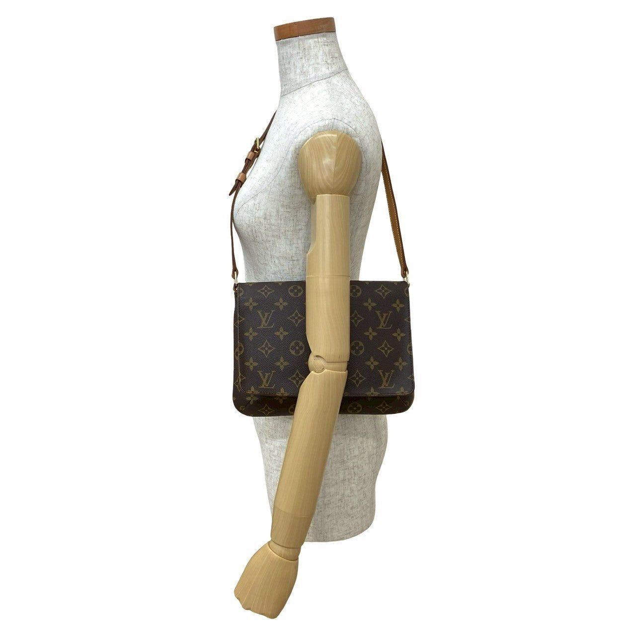 LOUIS VUITTON Shoulder Bag leather Brown Monogram M tte tango