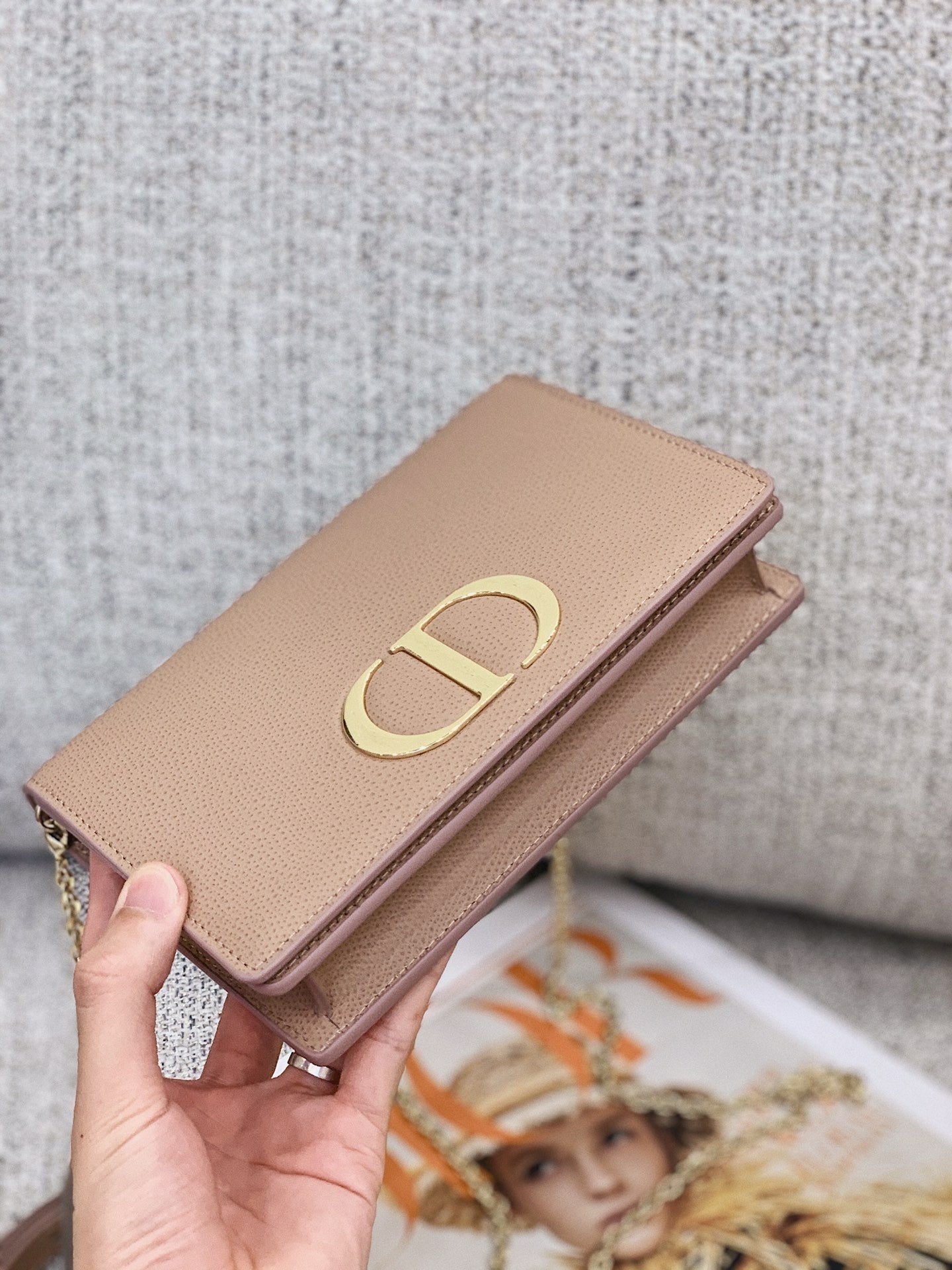 Top Quality MeTop Qualityum Top Quality 30 Montaigne 2-In-1 Pouch Grained Creme For Women 7.5in/19cm CD