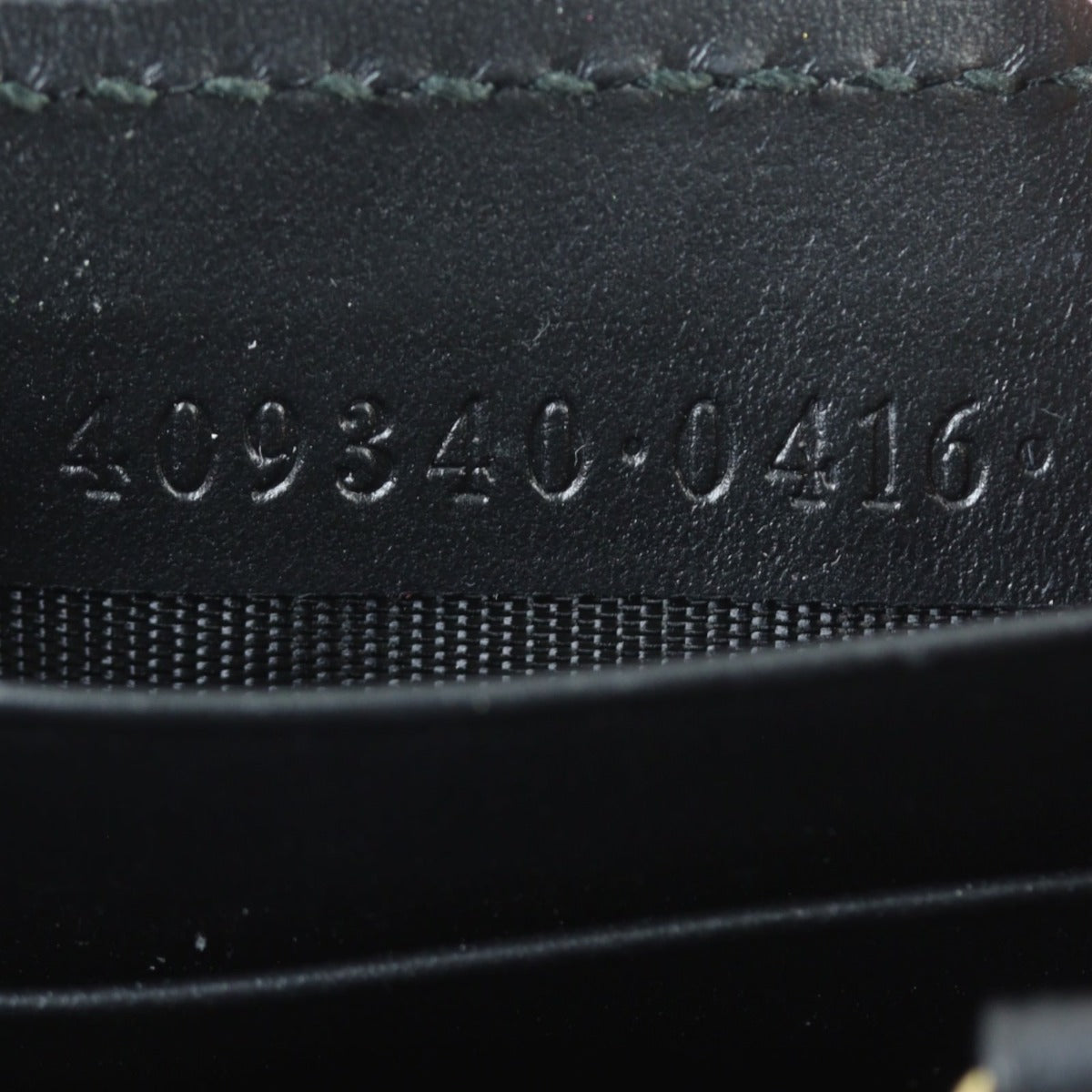 Gucci Interlocking G Wallet on Chain