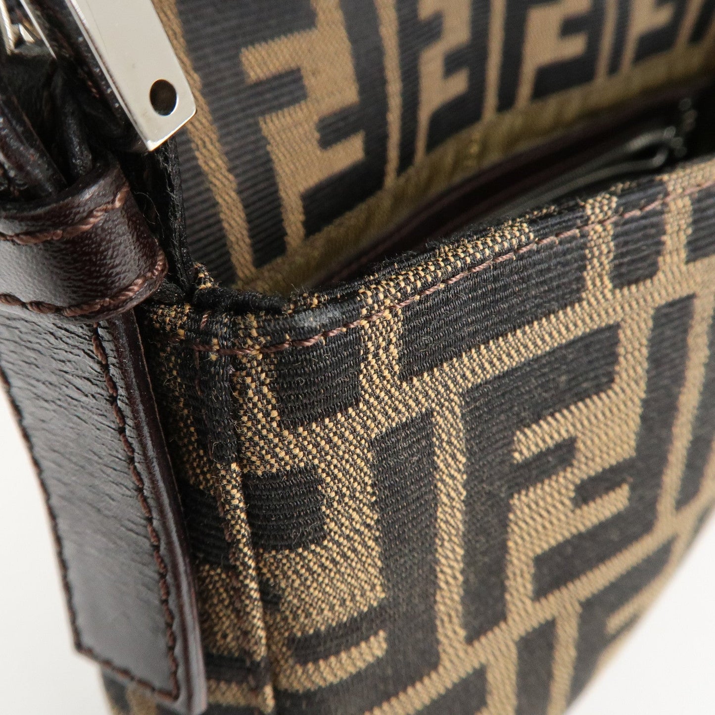 FENDI Mamma Baguette Zucca Canvas Shoulder Bag Brown Black 26424  d