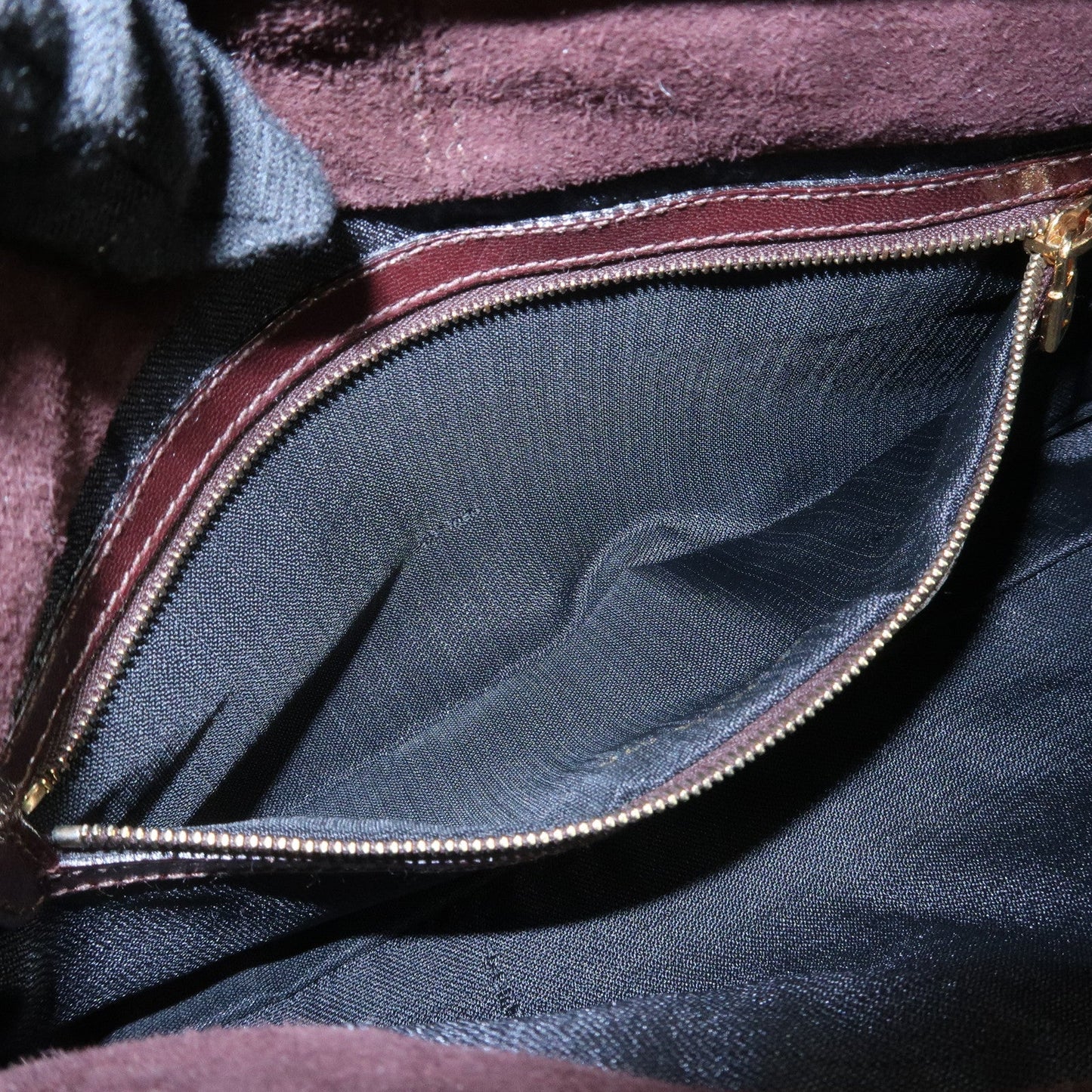 FENDI Suede Leather Shoulder Bag Dark Brown 26424  d