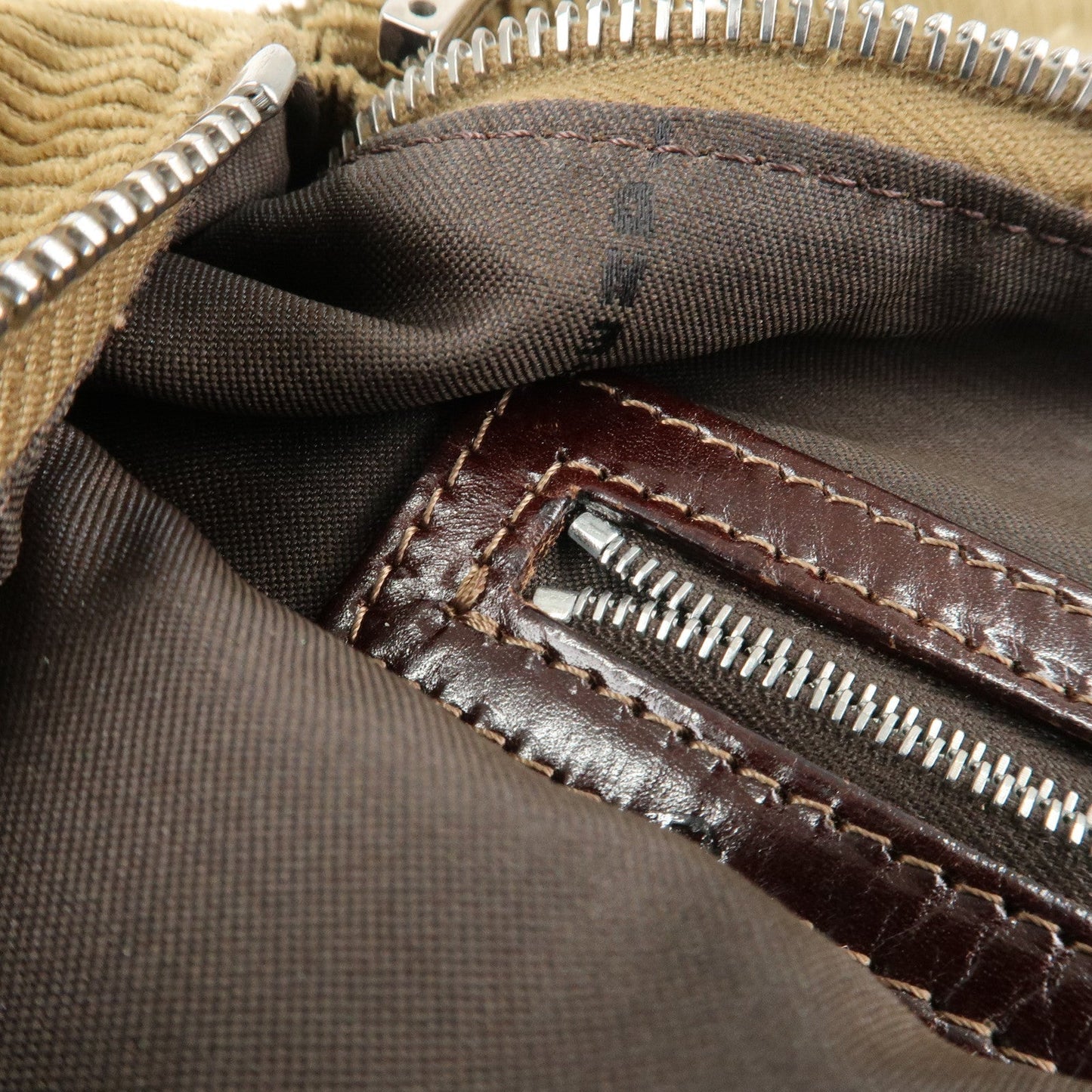 FENDI Corduroy Shoulder Bag Hand Bag Brown  d
