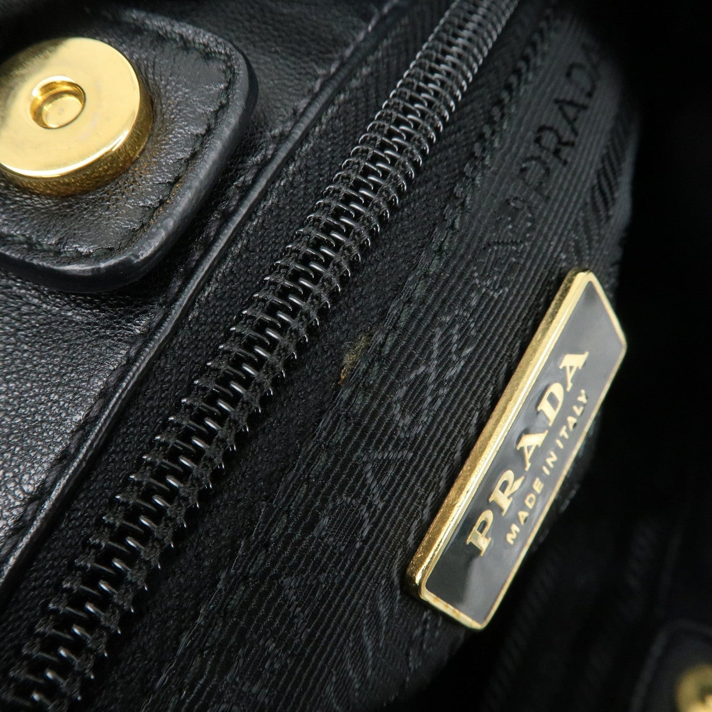 PRADA Nylon Leather Shoulder Bag Black  d