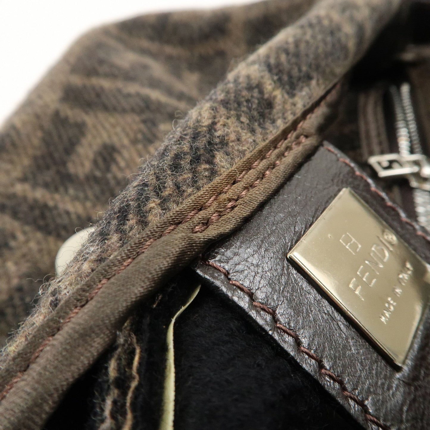 FENDI Mamma Buguette Zucca Wool Leather Shoulder Bag 26424  d
