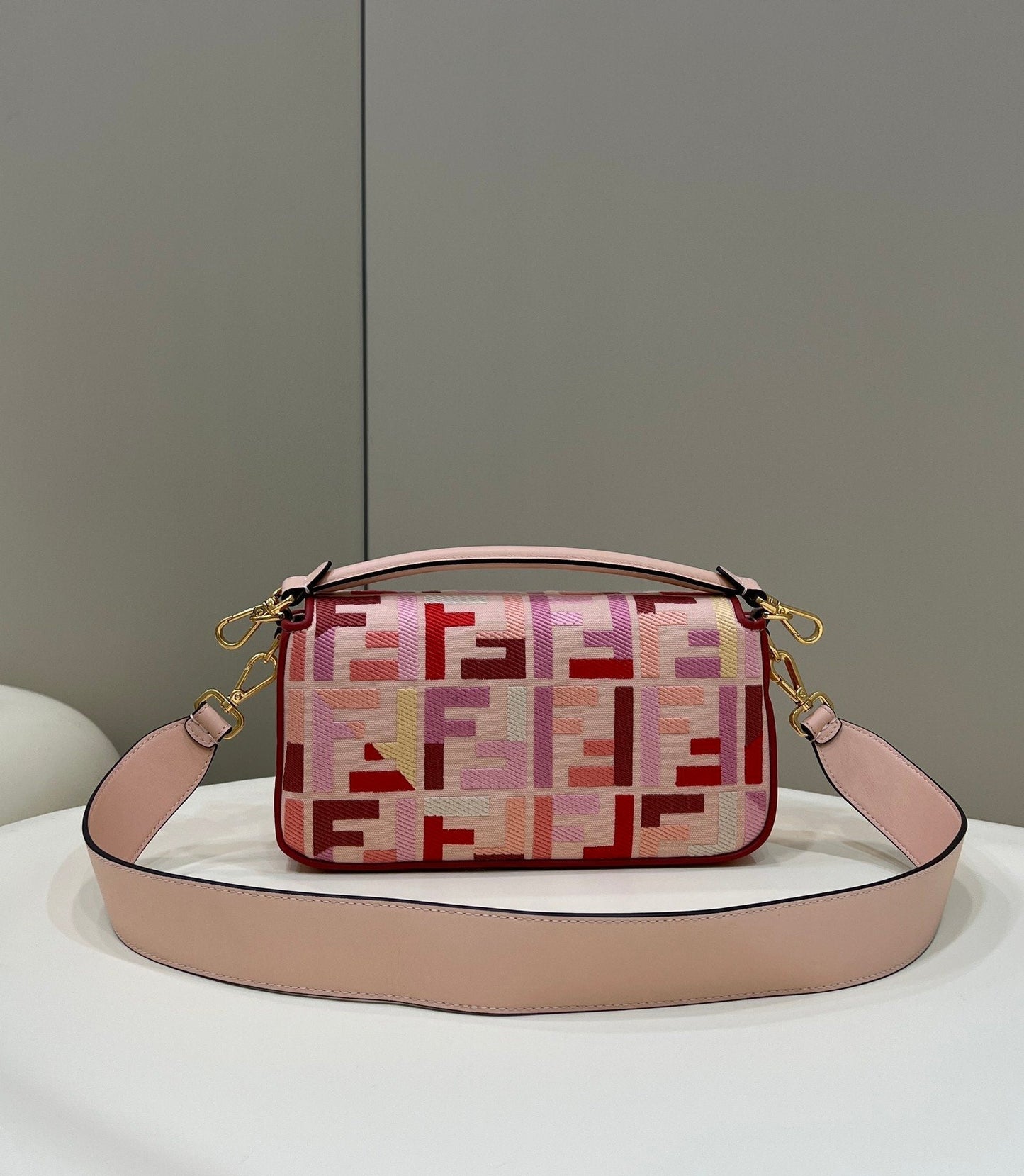 Top QualityTop Quality Baguette Bag From Lunar New 1:1 rep Year Limited Capsule Collection Multicolor For Women, Women’s Handbags, Shoulder And Crossbody Bags 10in/27cm FF 8BR600