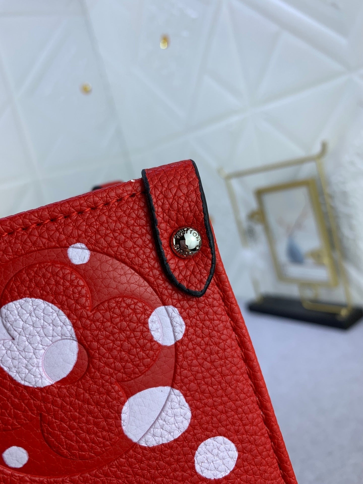 EN - New 1:1 rep Bag LUV 633