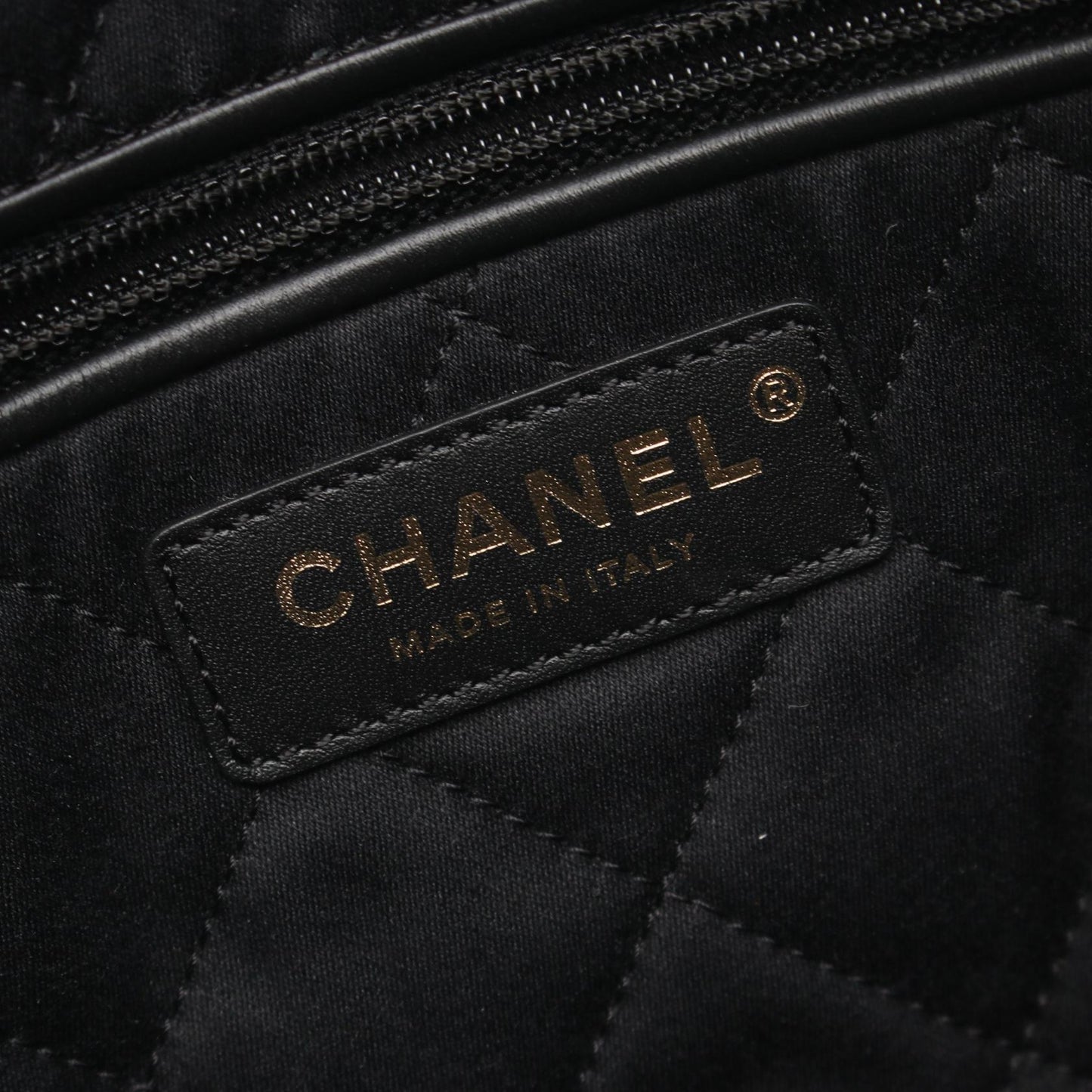 Chanel 22 Matelasse Leather Shoulder Bag