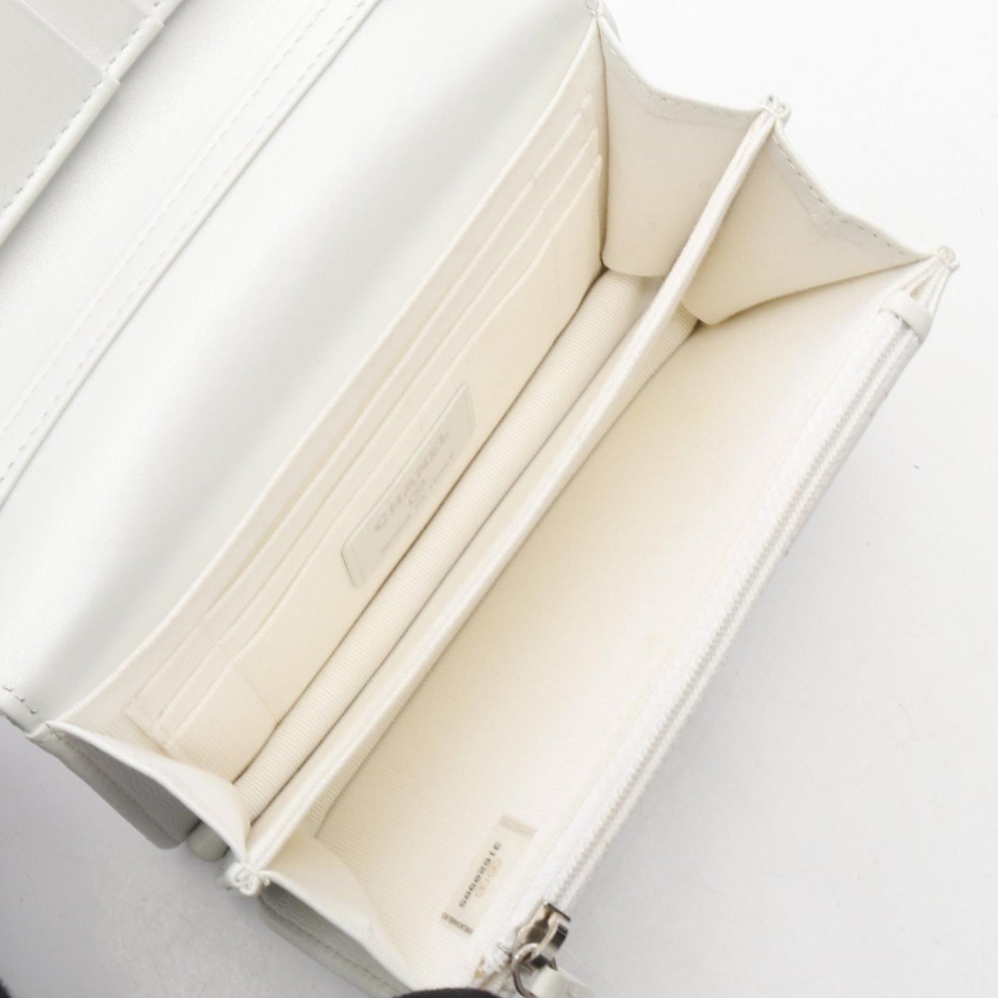 Chanel Matelassé Pearl Chain Leather Shoulder Bag