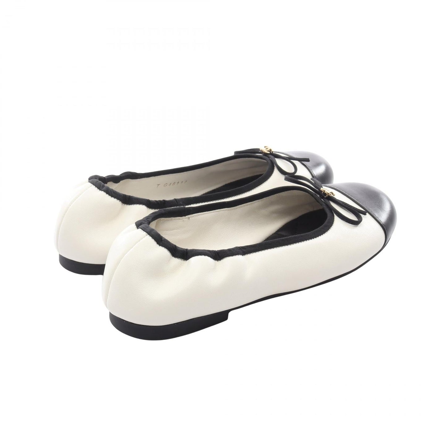 Chanel Coco Mark Leather Pumps