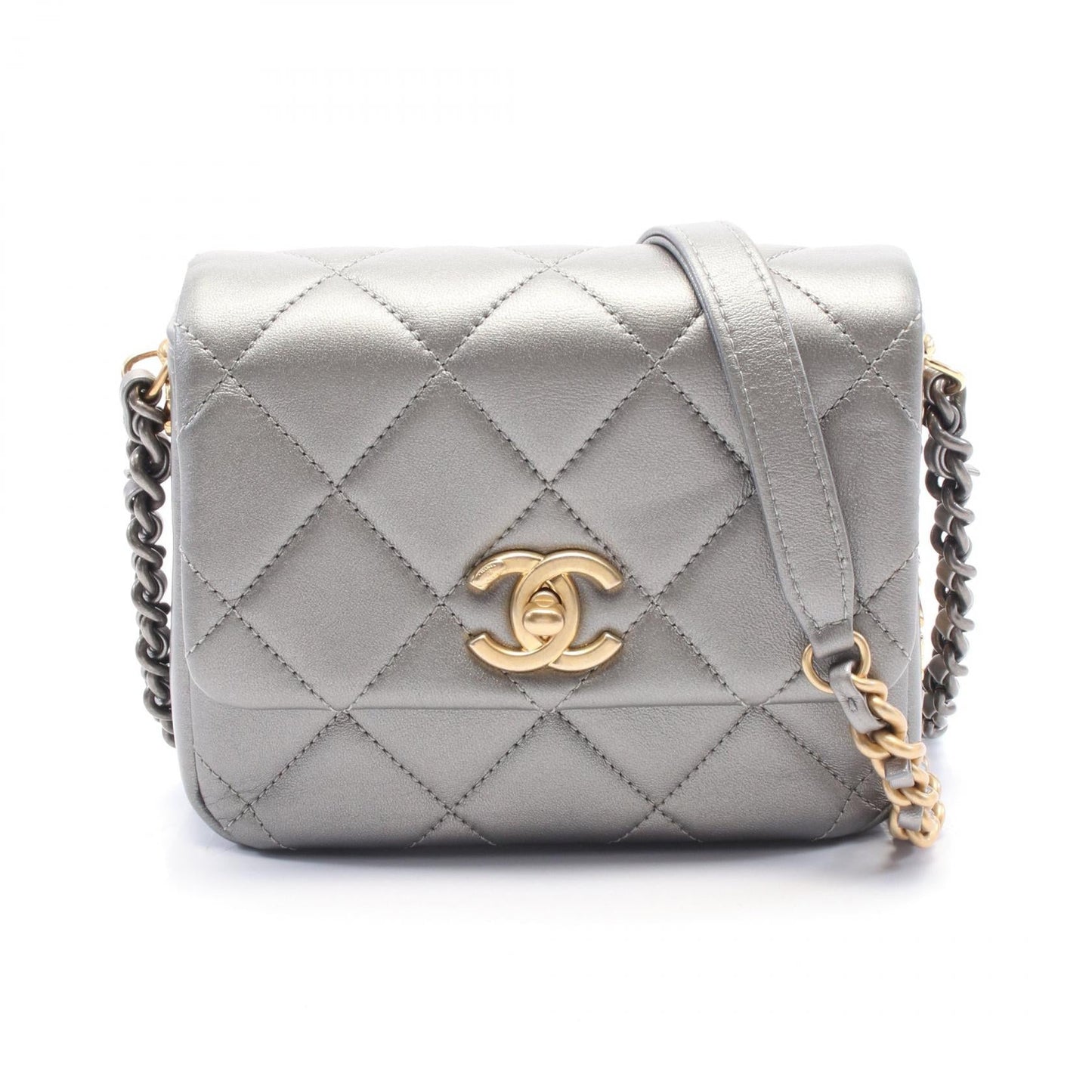 Chanel Matelasse Leather Shoulder Bag