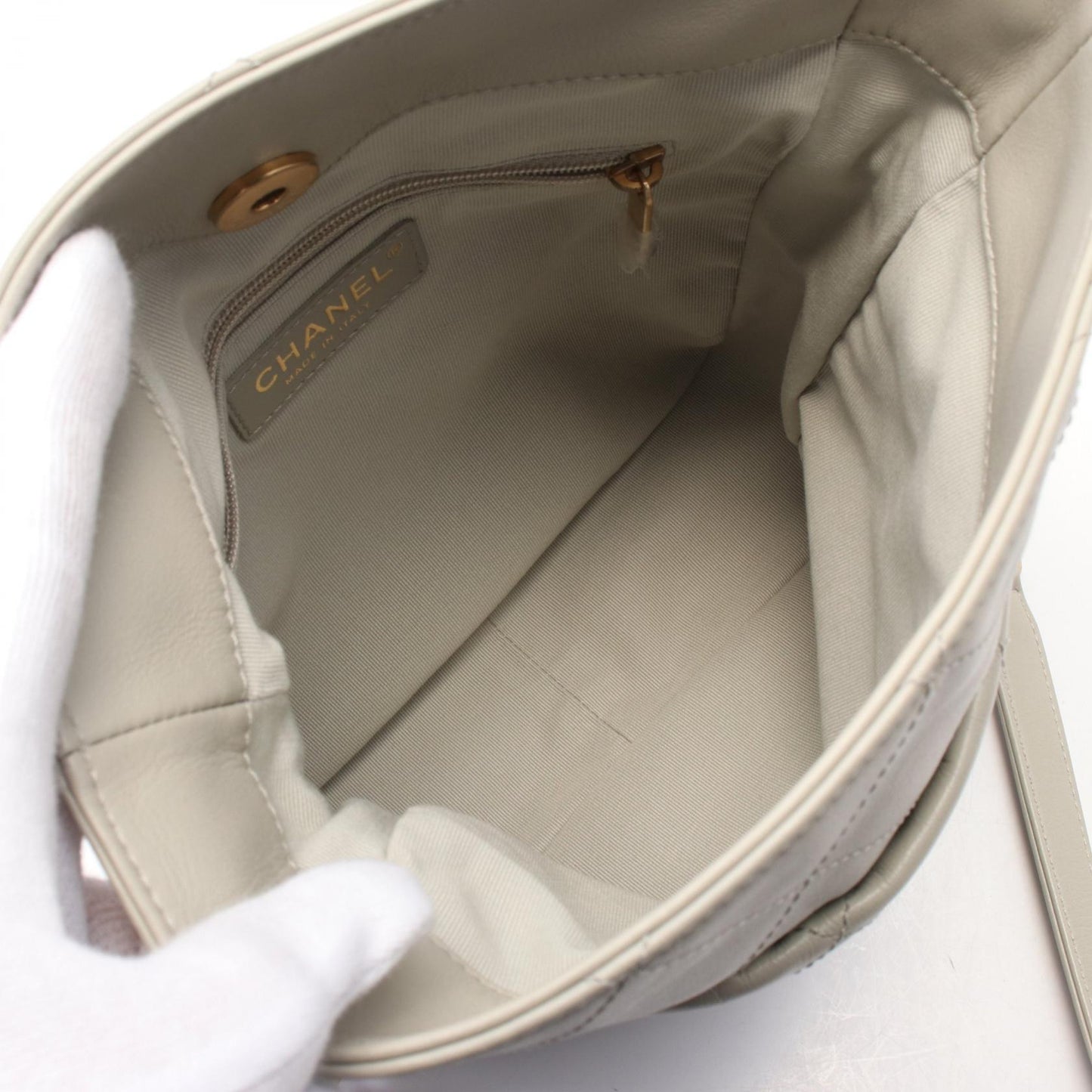 Chanel Matelasse Leather Shoulder Bag