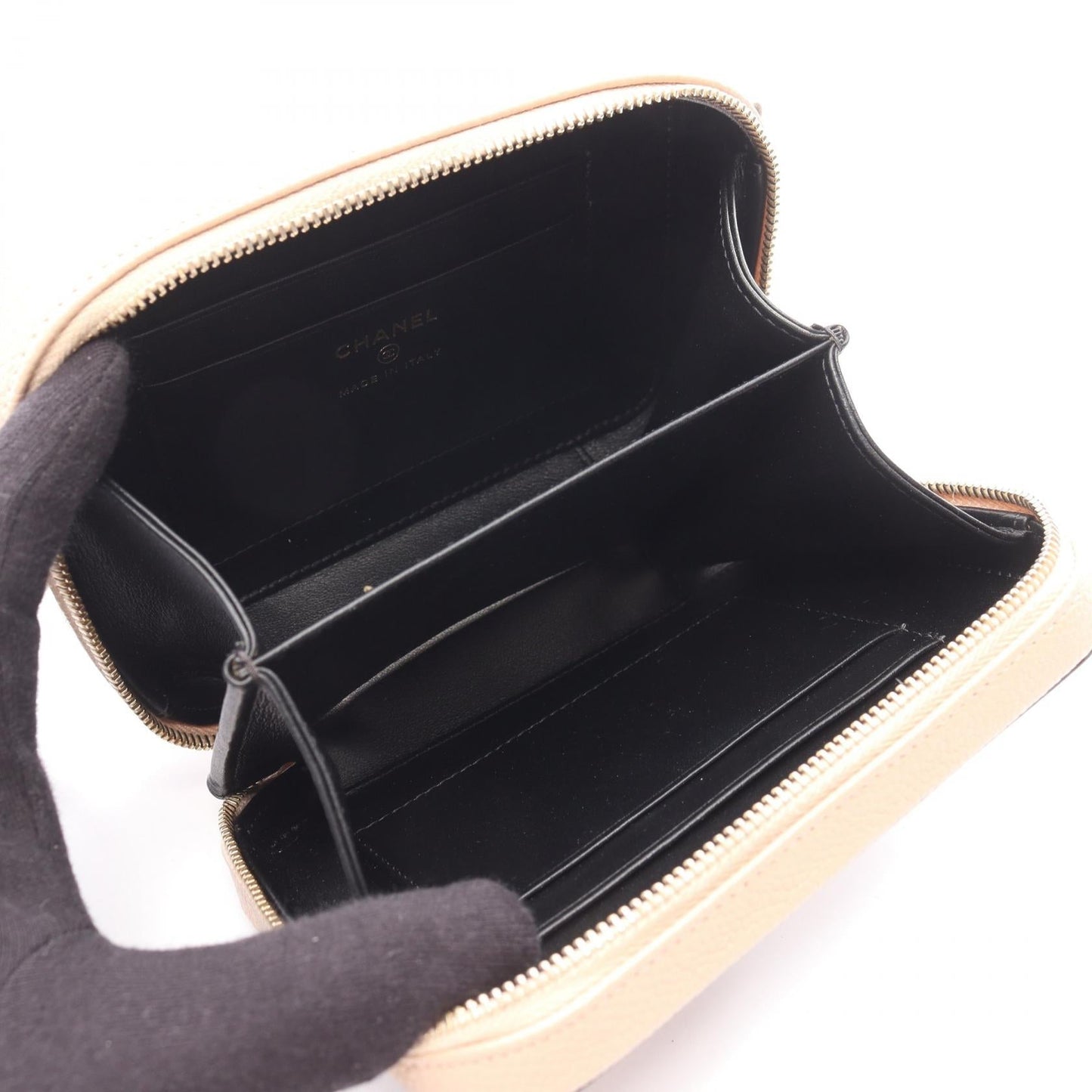 Chanel CC Filigree Calf Shoulder Bag