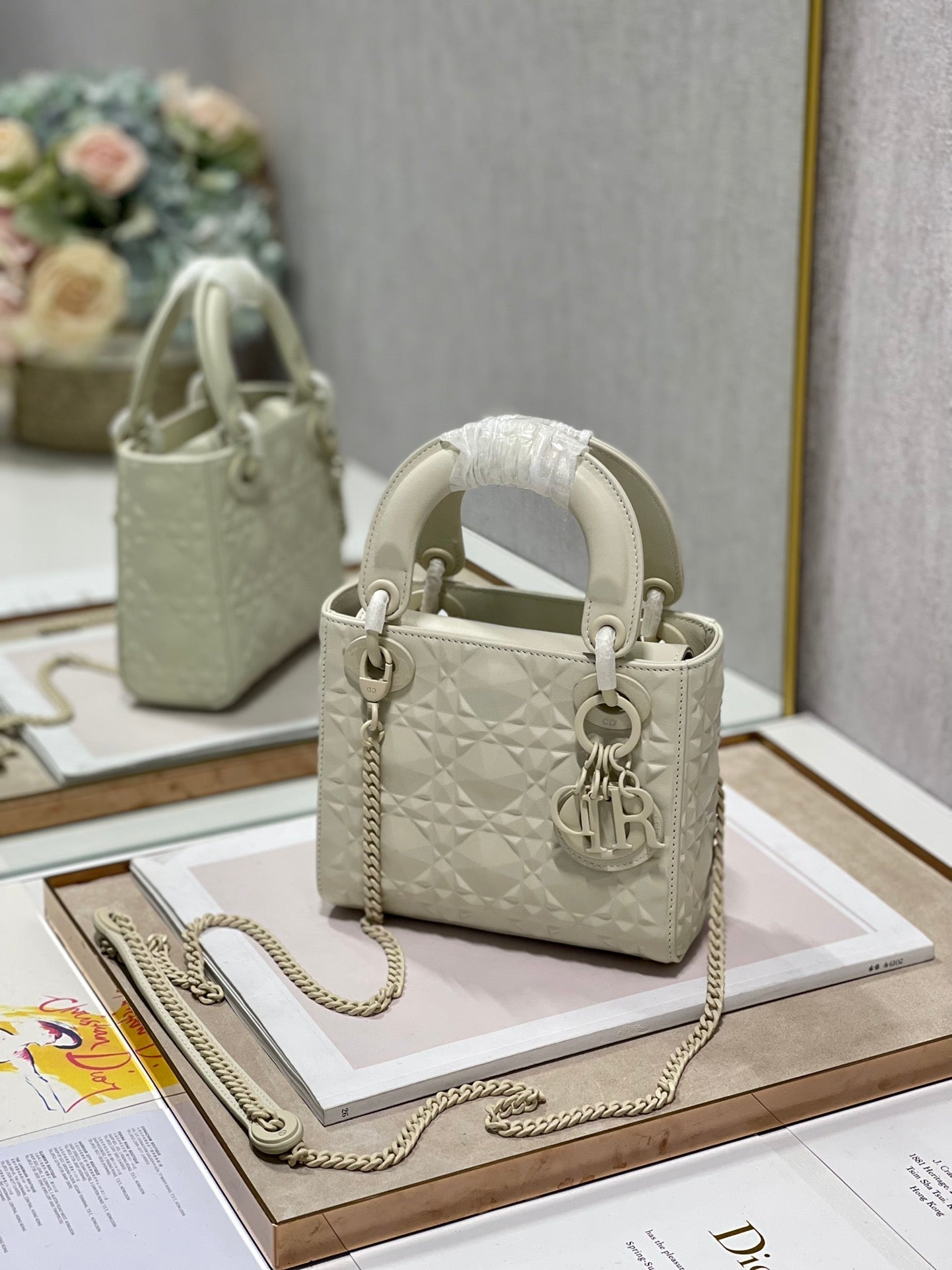 Top Quality Mini Lady Bag Latte Cannage with Beaded Motif, Beige, For Women Womens Handbags, Crossbody Bags, 18cm CD M0505INEA_M030