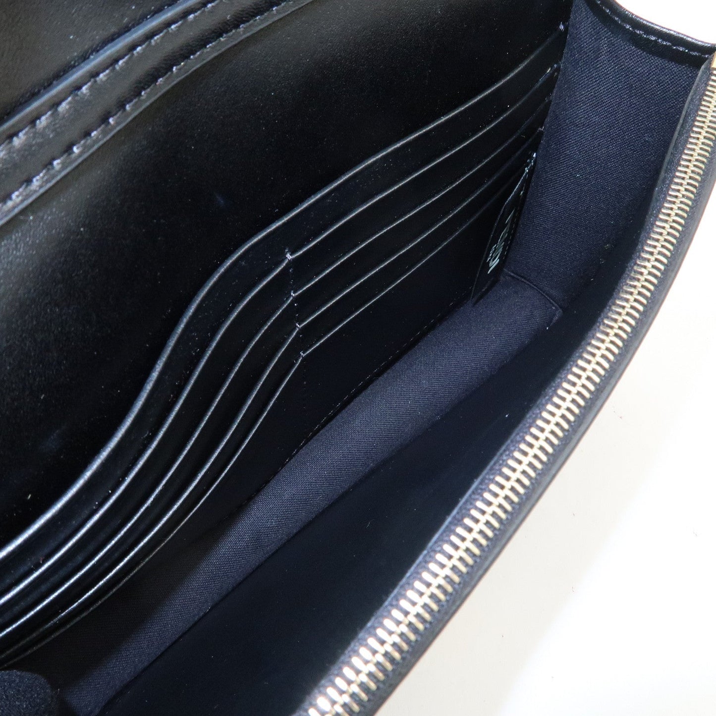 FENDI F is FENDI Leather Chain Wallet Clutch Bag Black 8BS006  d