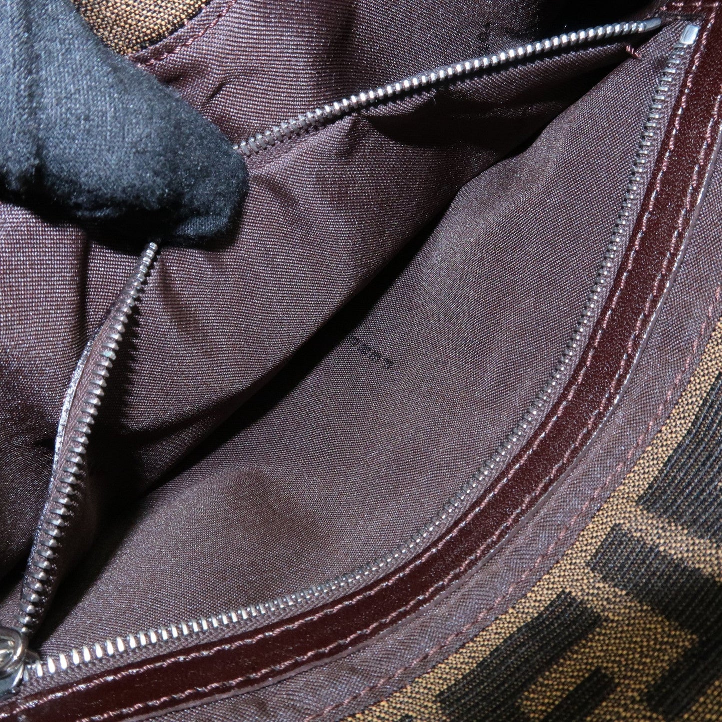 FENDI Mamma Baguette Zucca Canvas Shoulder Bag Brown Black 26424  d