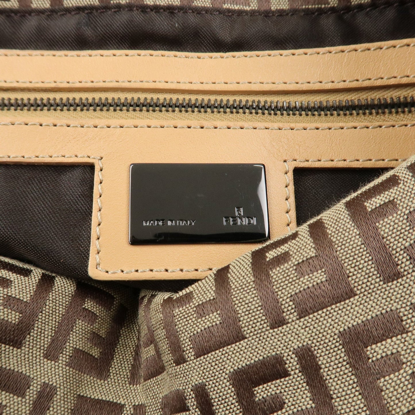 FENDI Zucchino Canvas Leather Shoulder Bag Beige 8BR003  d