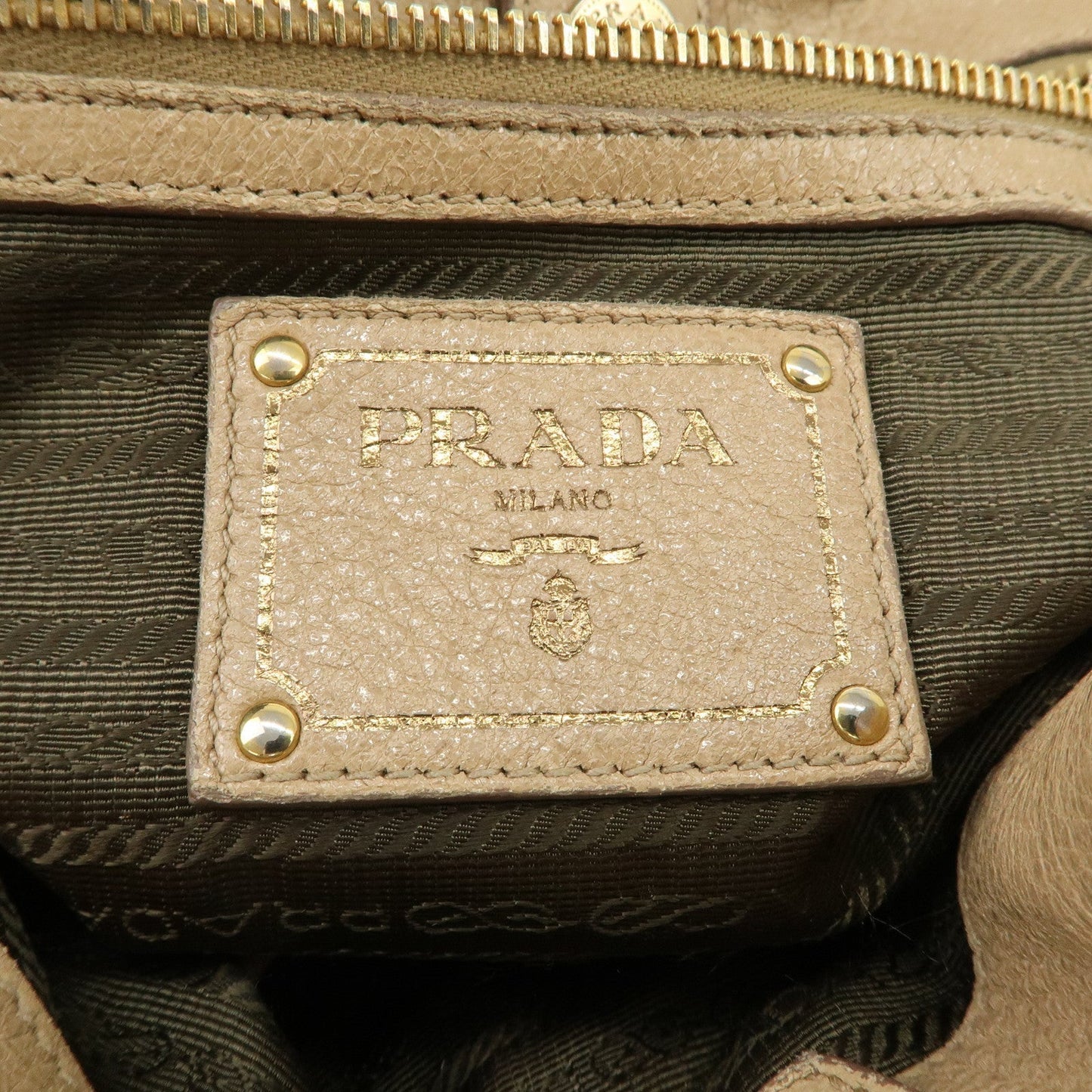 PRADA Leather Chain Shoulder Bag Beige  d