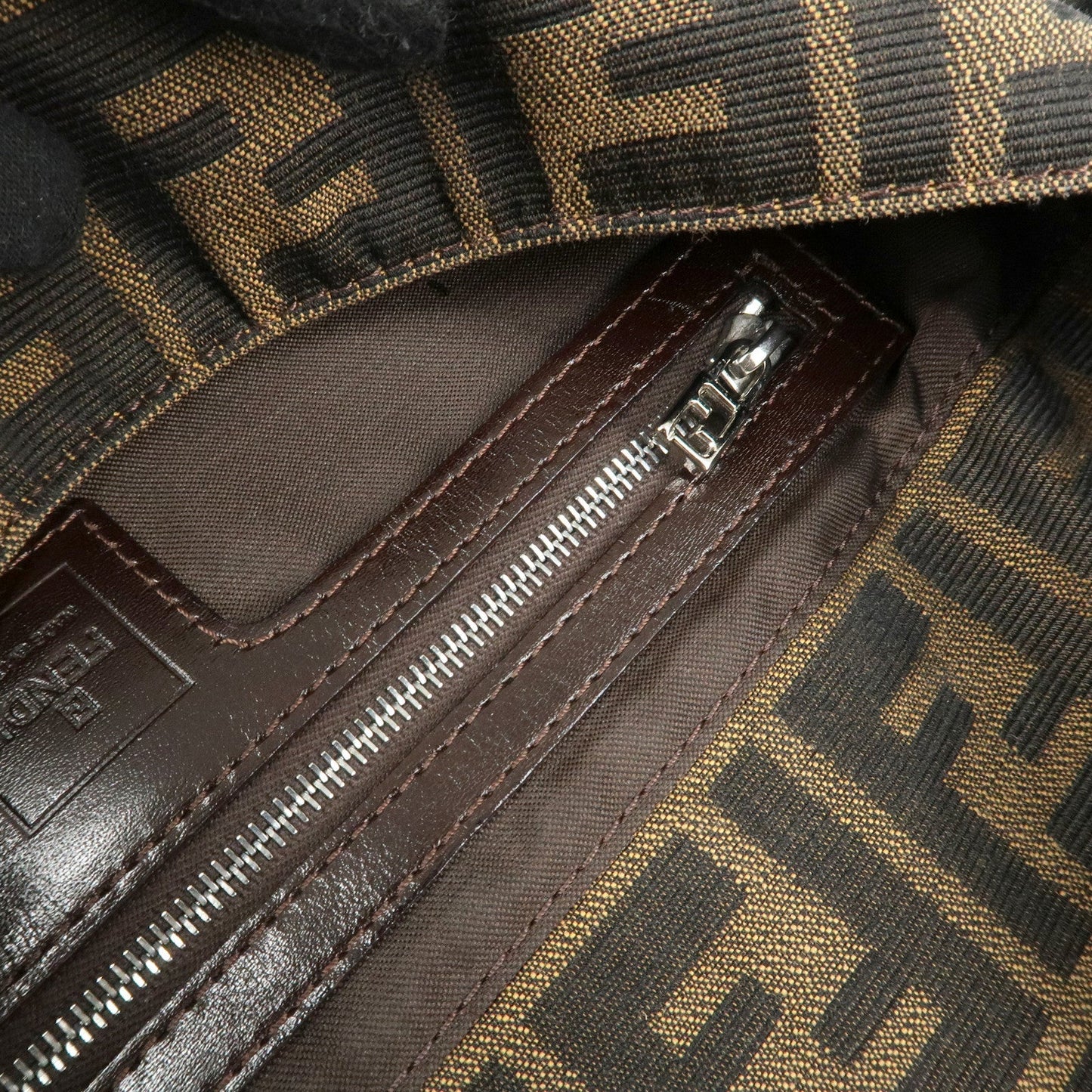 FENDI Mamma Baguette Zucca Canvas Leather Shoulder Bag 26325  d